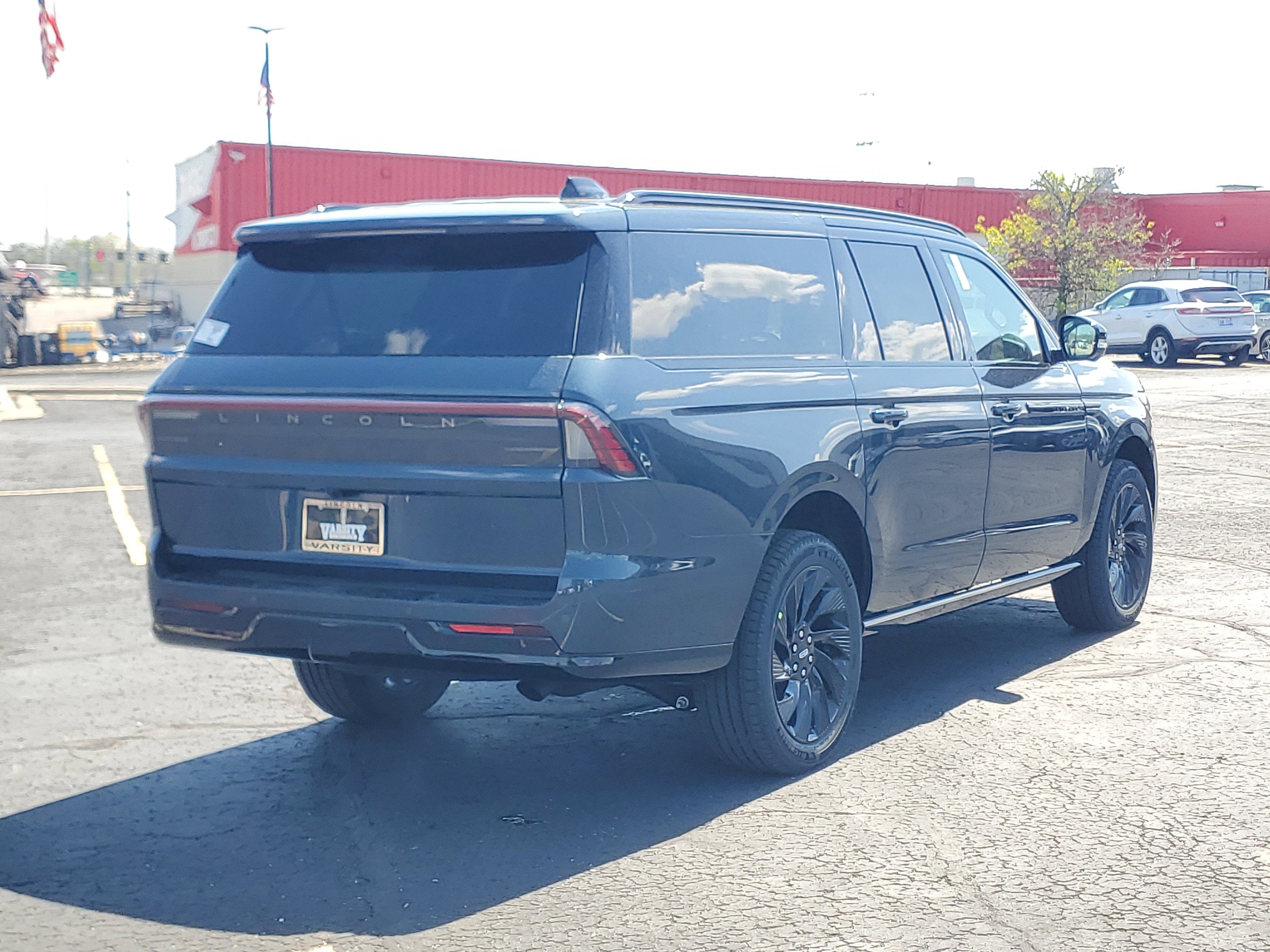 2026 Lincoln Navigator L Reserve