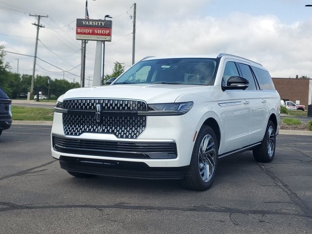 2027 Lincoln Navigator L Reserve