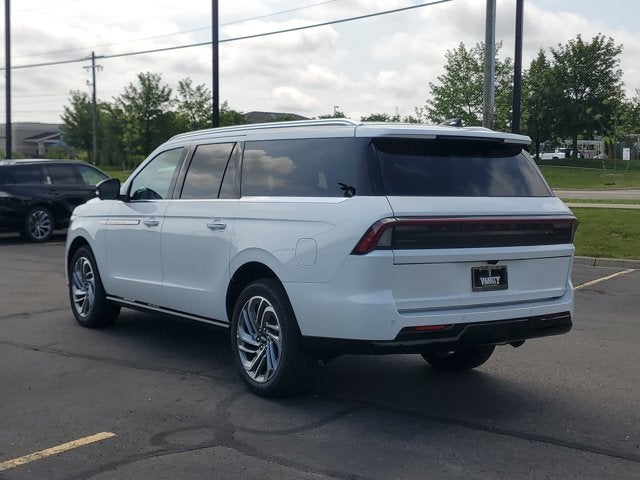 2027 Lincoln Navigator L Reserve