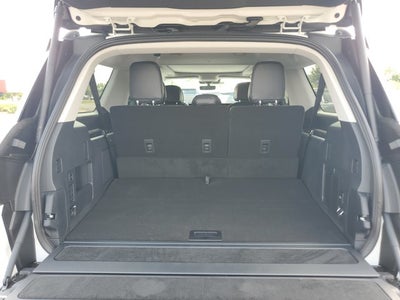 2027 Lincoln Navigator L Reserve