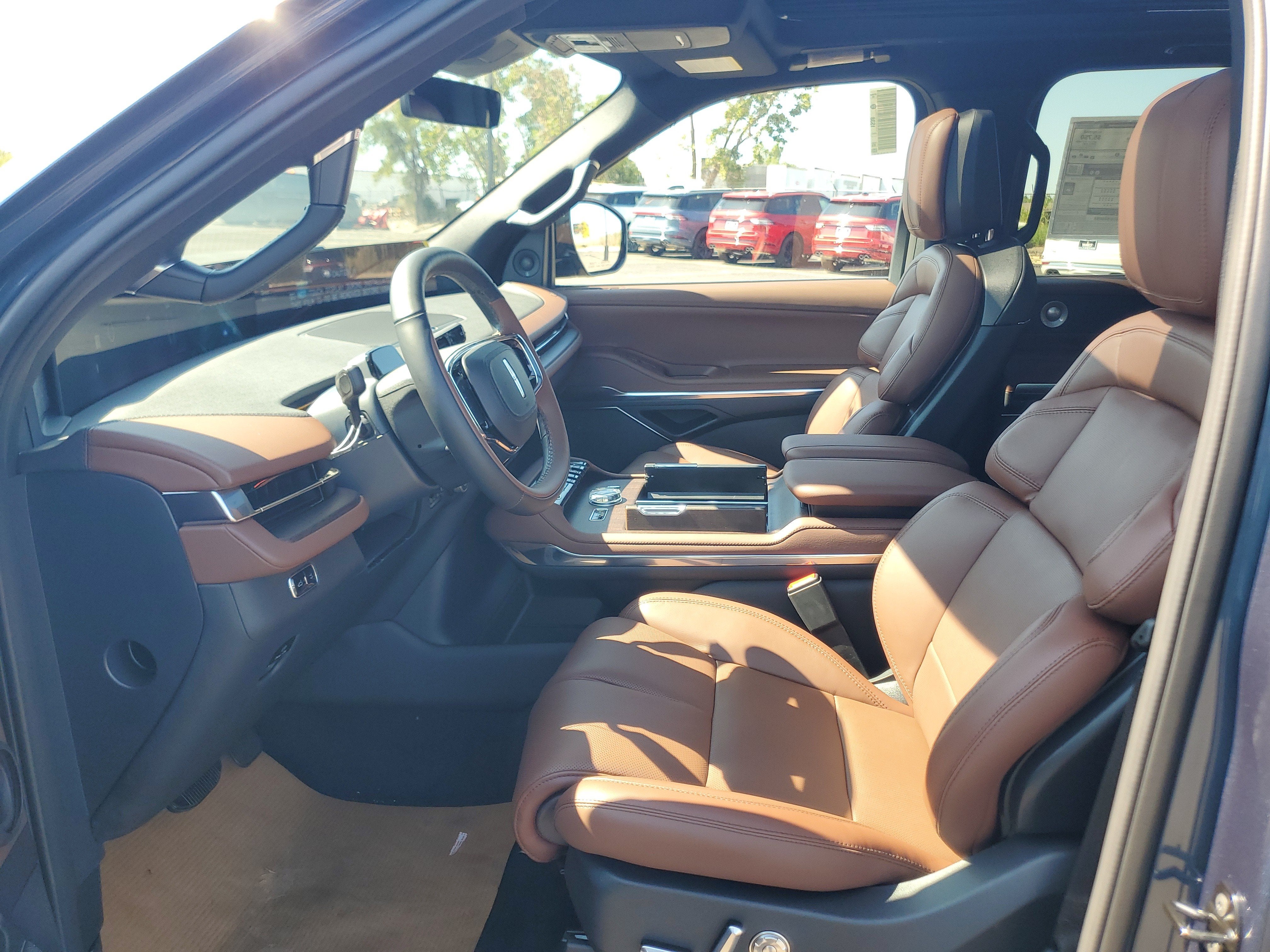 2027 Lincoln Navigator L Reserve