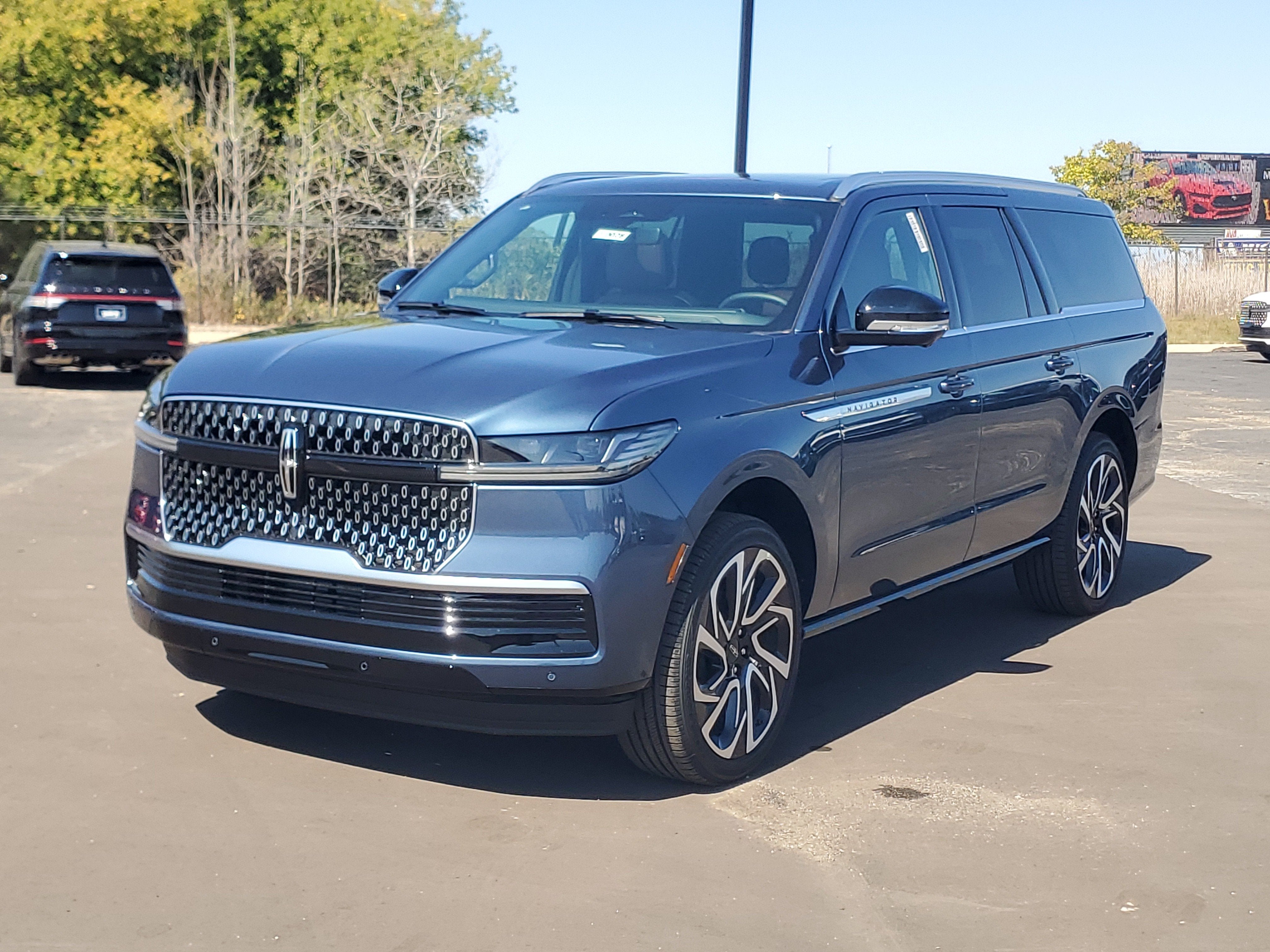 2027 Lincoln Navigator L Reserve