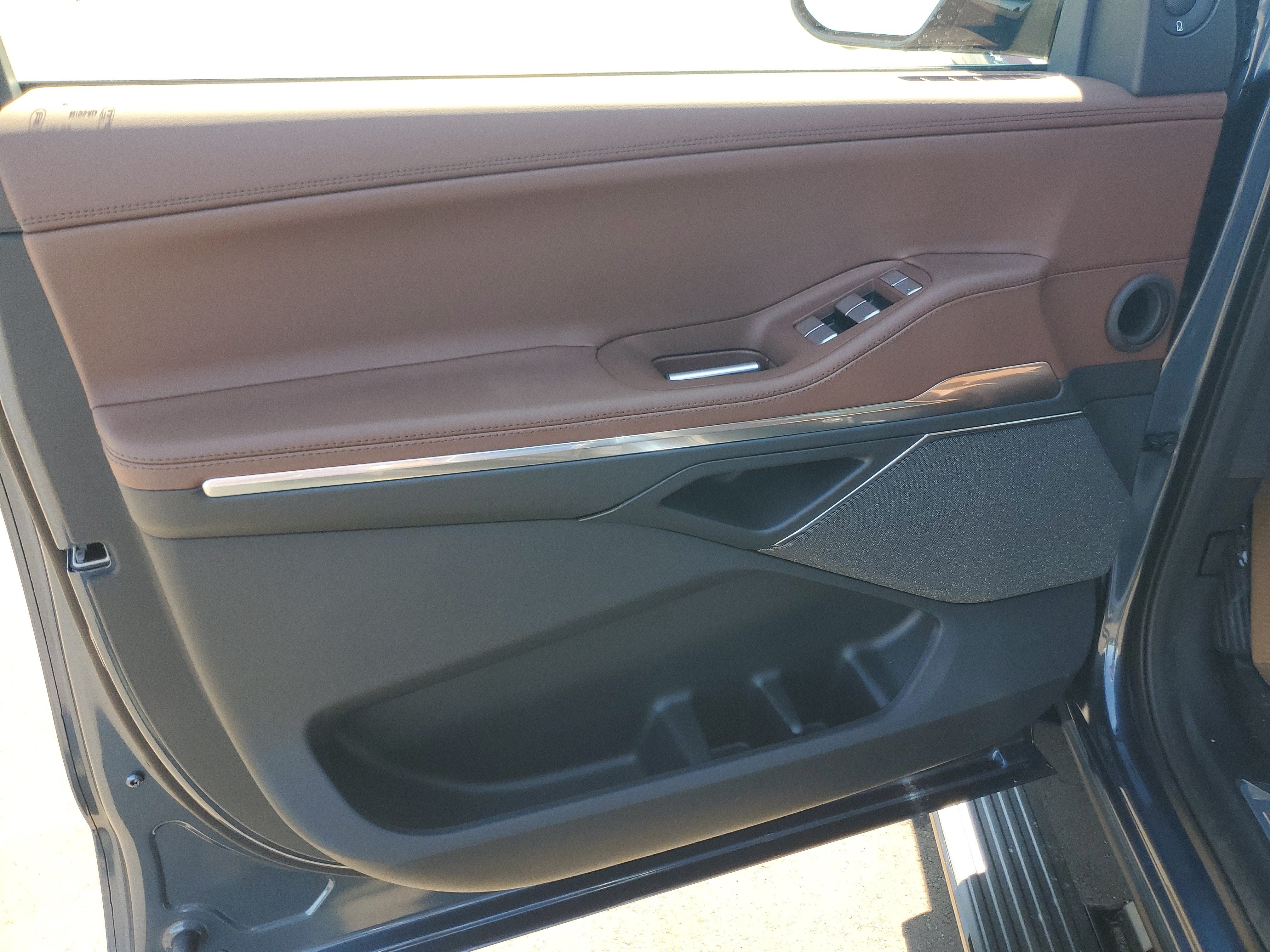2027 Lincoln Navigator L Reserve
