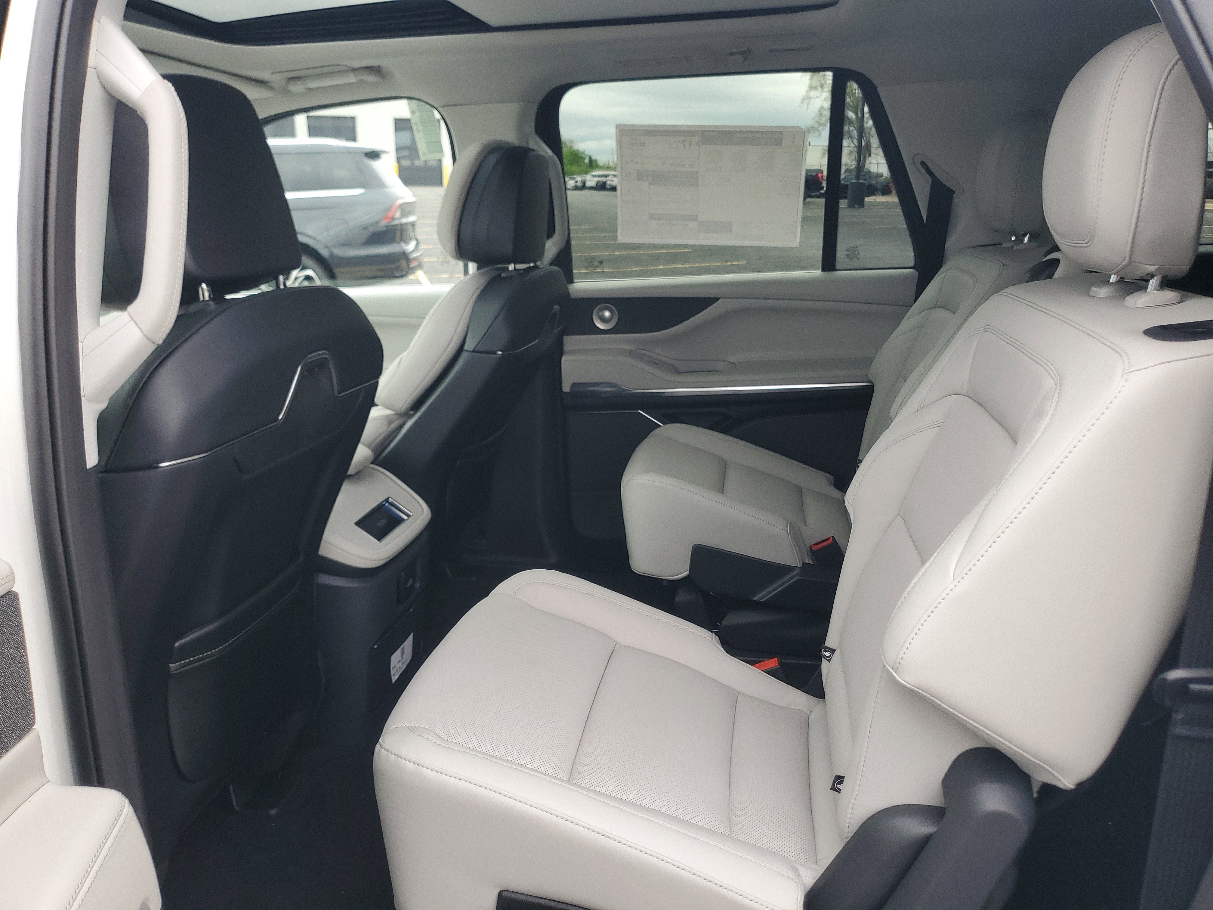 2026 Lincoln Navigator L Reserve
