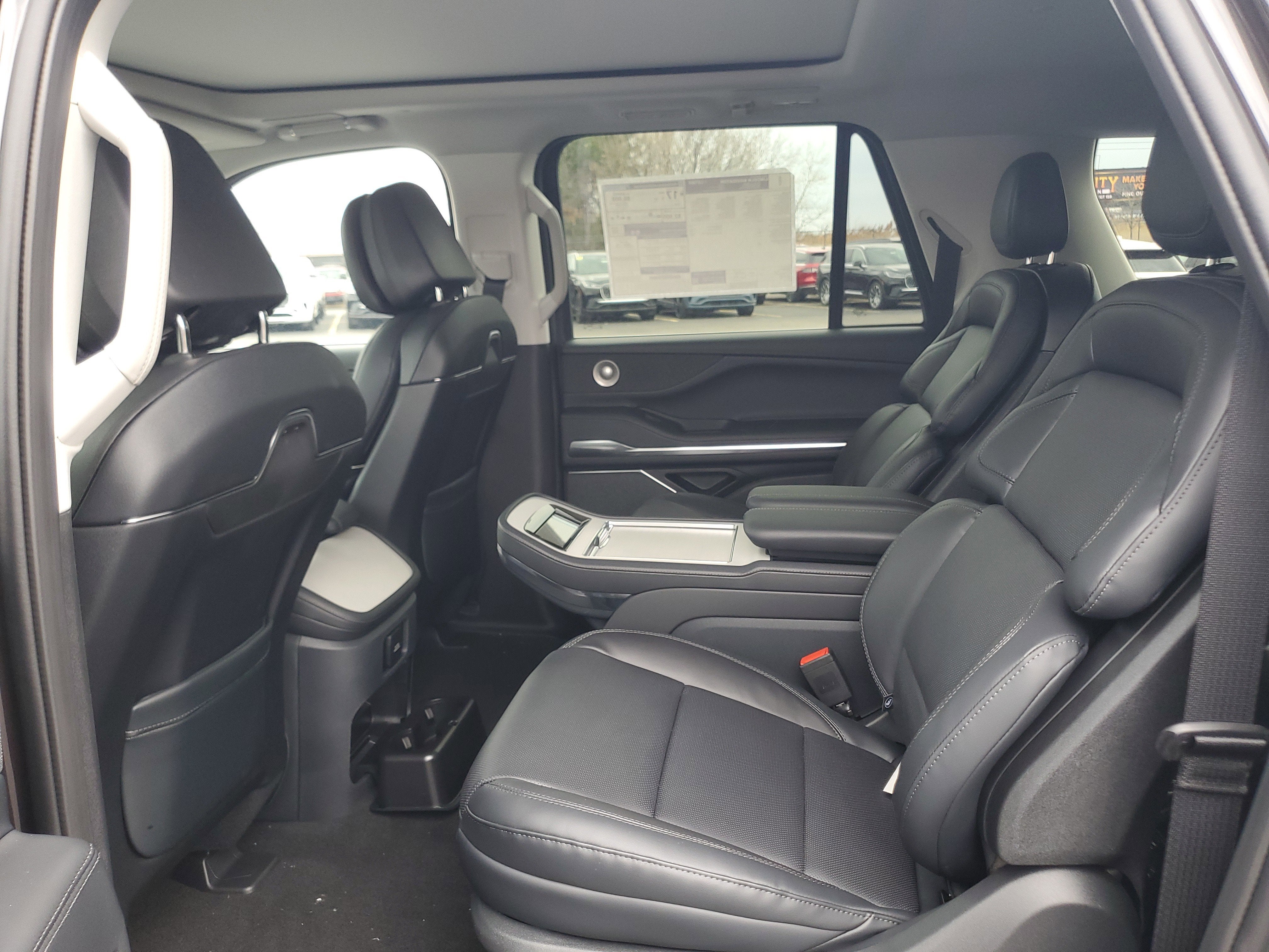 2026 Lincoln Navigator L Reserve