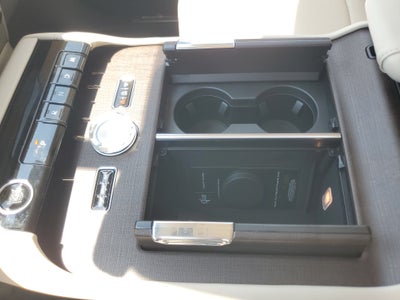 2027 Lincoln Navigator L Reserve