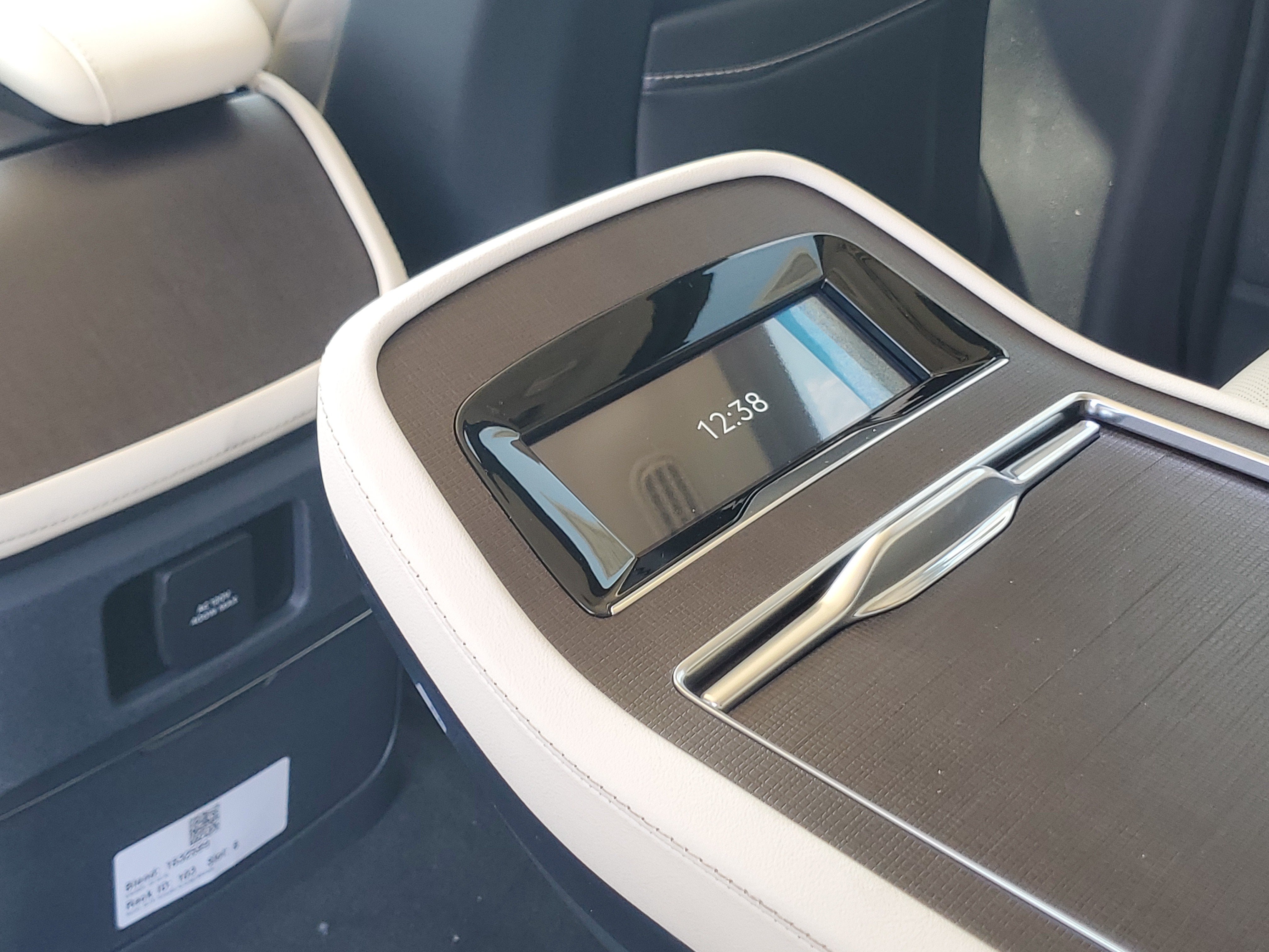 2027 Lincoln Navigator L Reserve