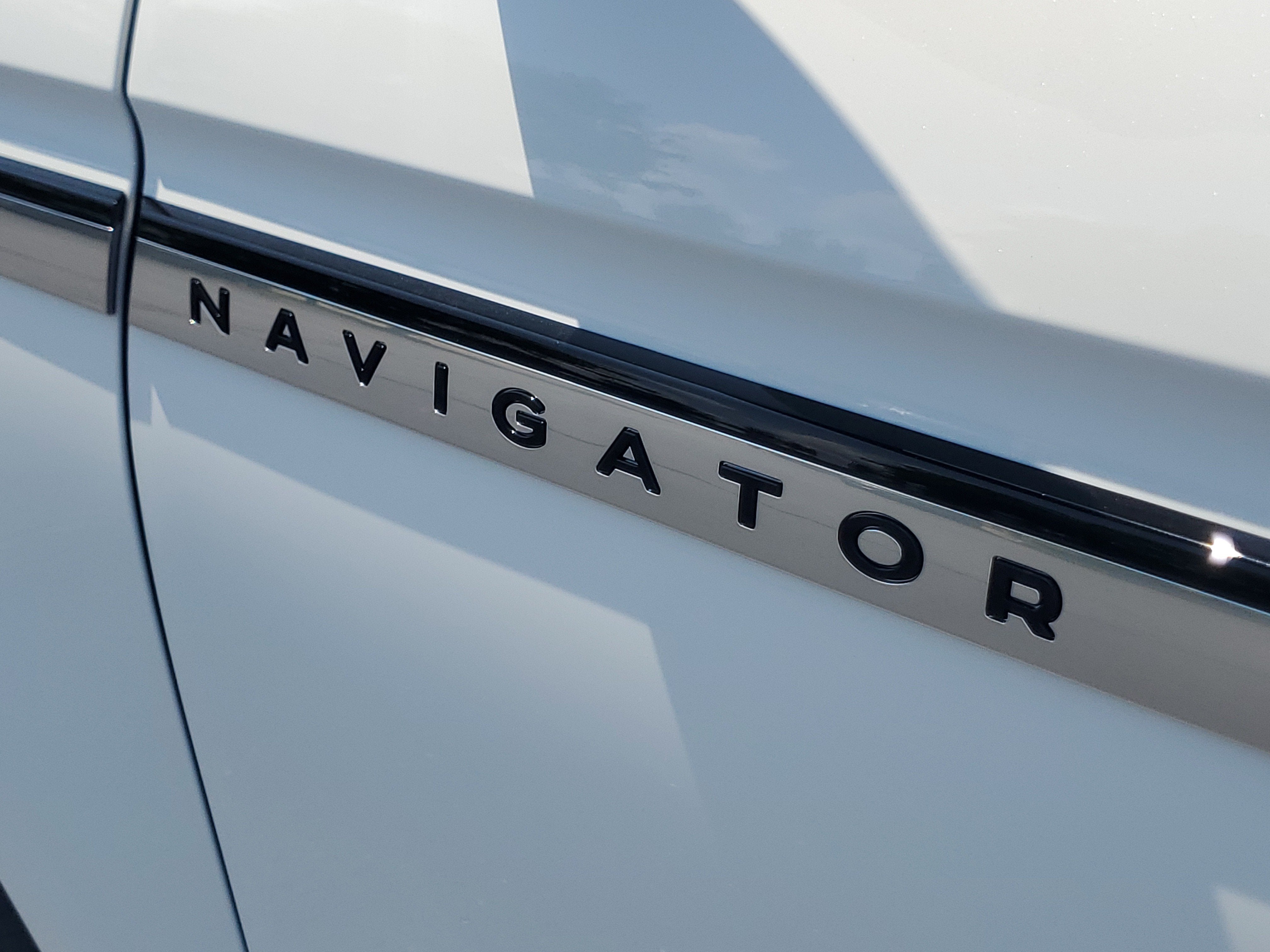 2027 Lincoln Navigator L Reserve