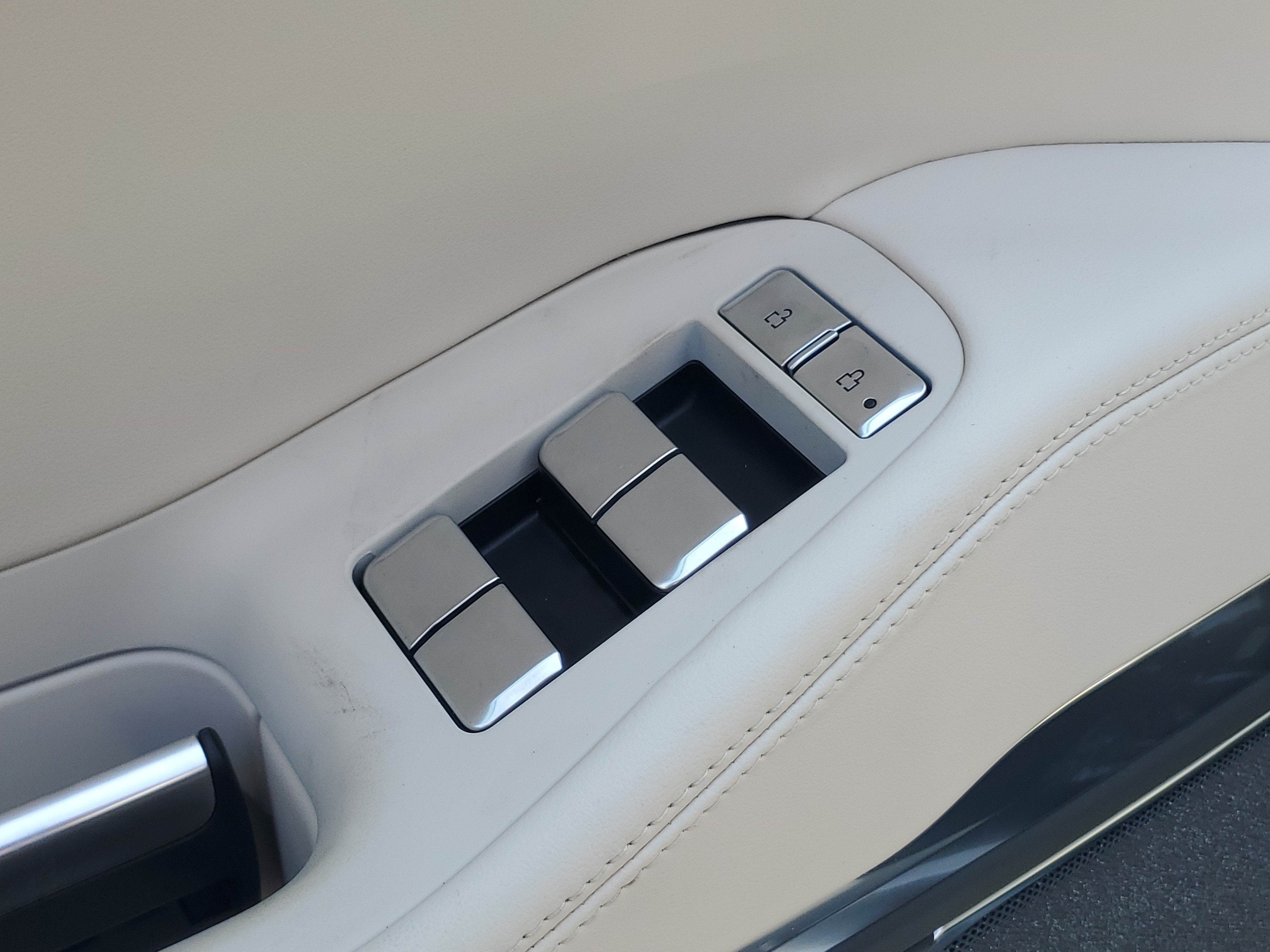 2027 Lincoln Navigator L Reserve