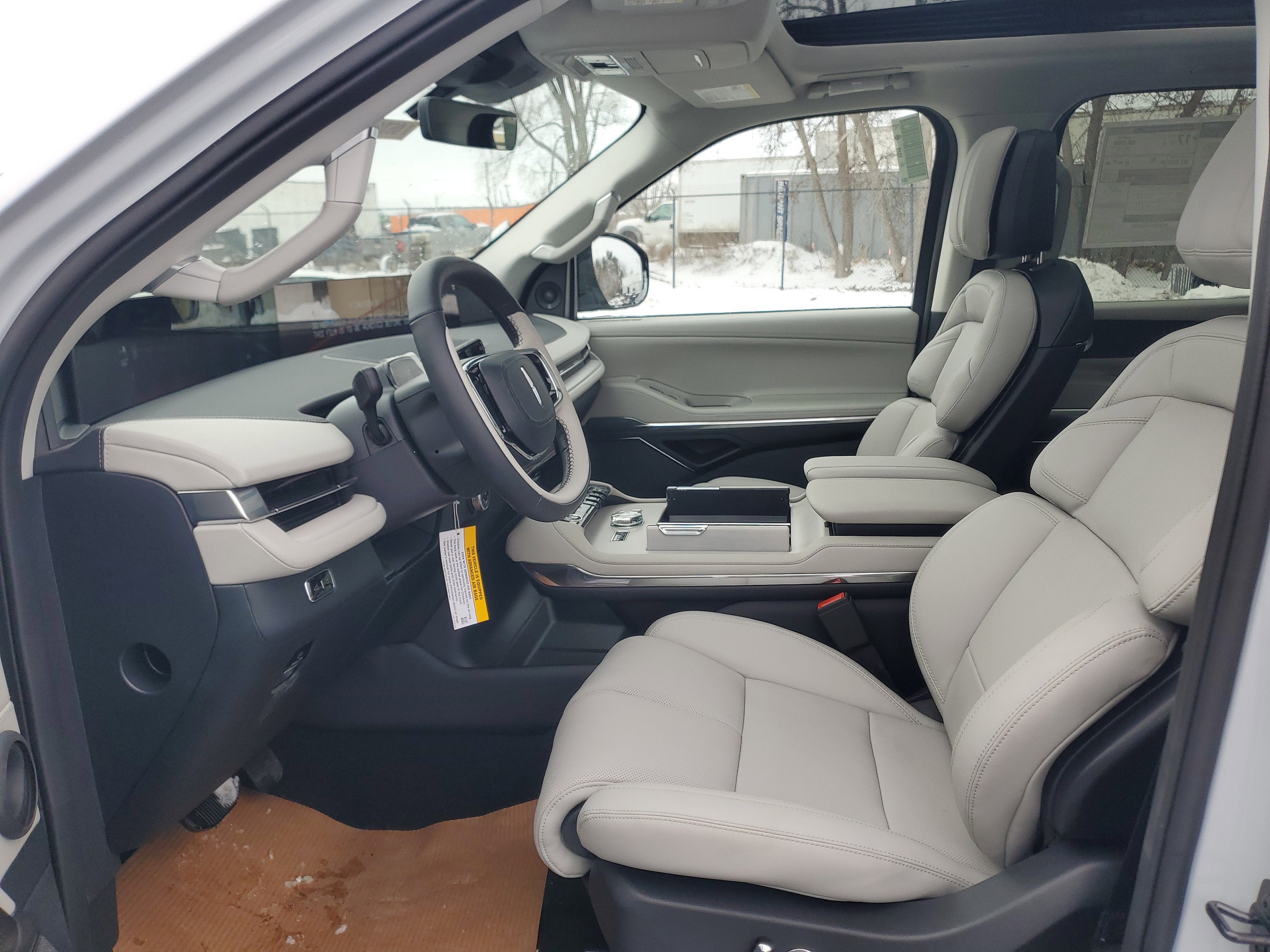 2026 Lincoln Navigator L Reserve