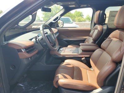 2027 Lincoln Navigator L Reserve