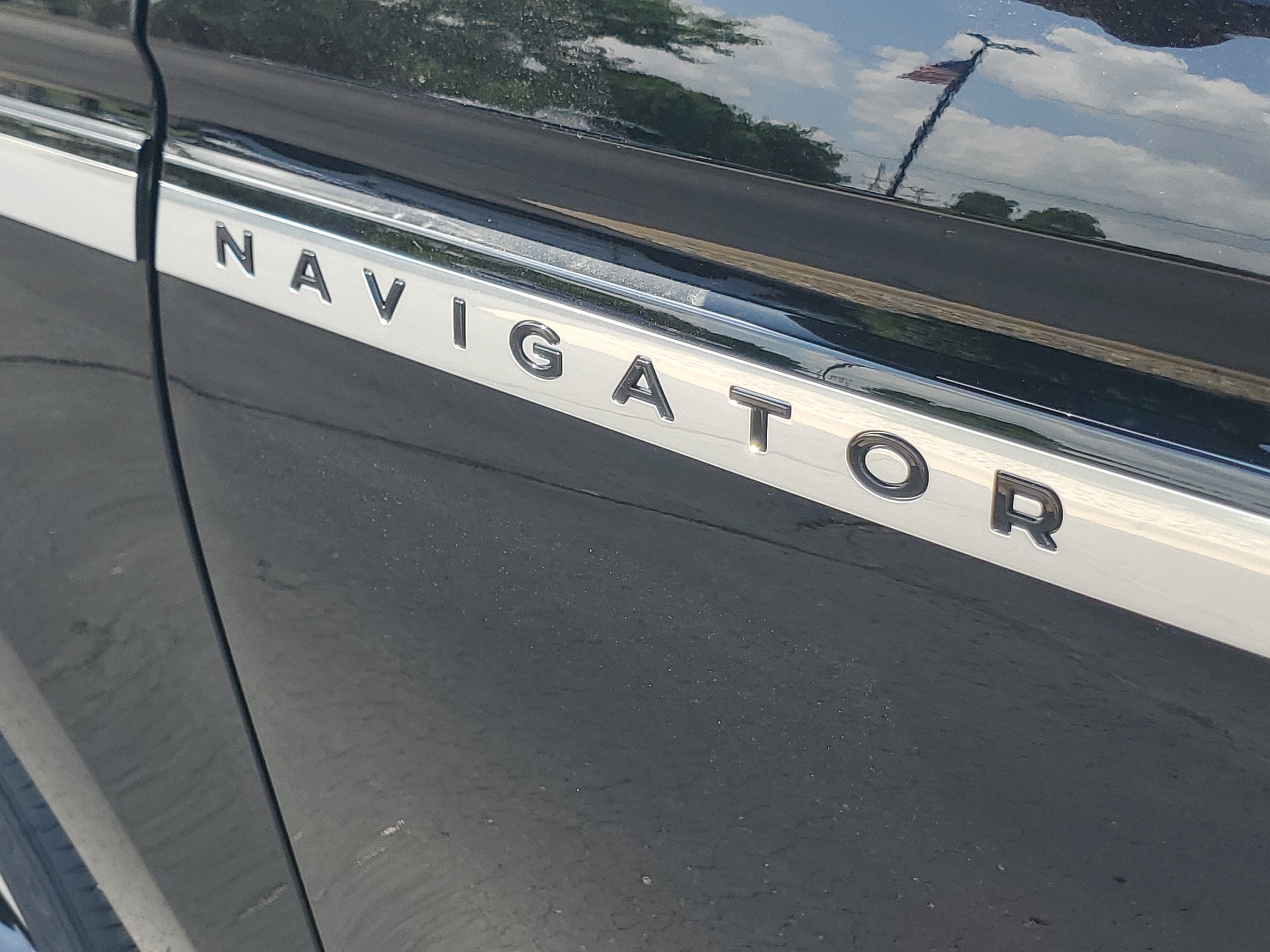 2027 Lincoln Navigator L Reserve