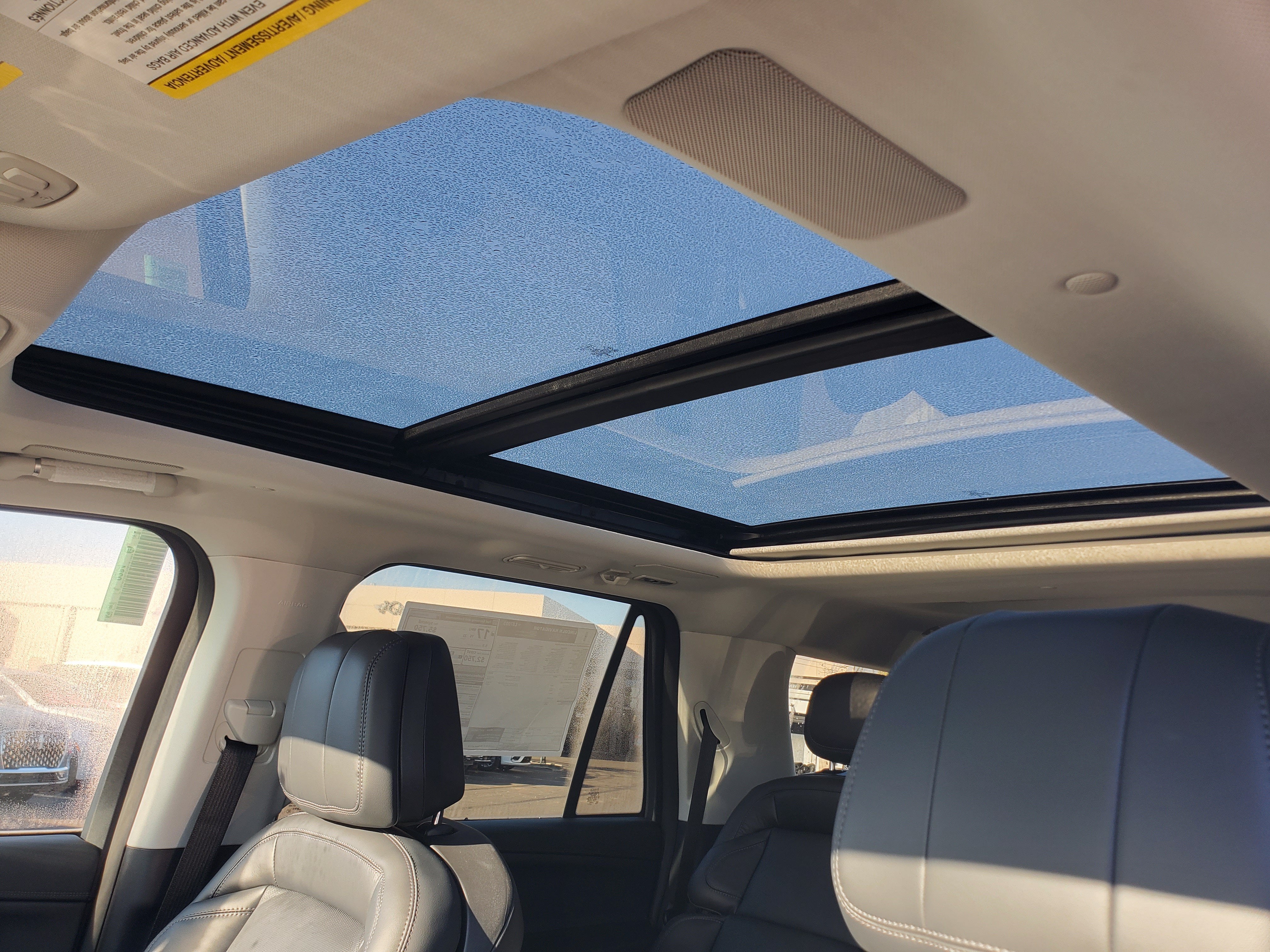 2027 Lincoln Navigator L Reserve
