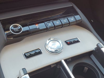 2027 Lincoln Navigator L Reserve