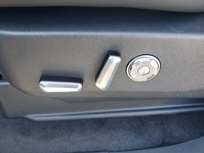 2027 Lincoln Navigator L Reserve