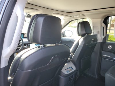 2027 Lincoln Navigator L Reserve