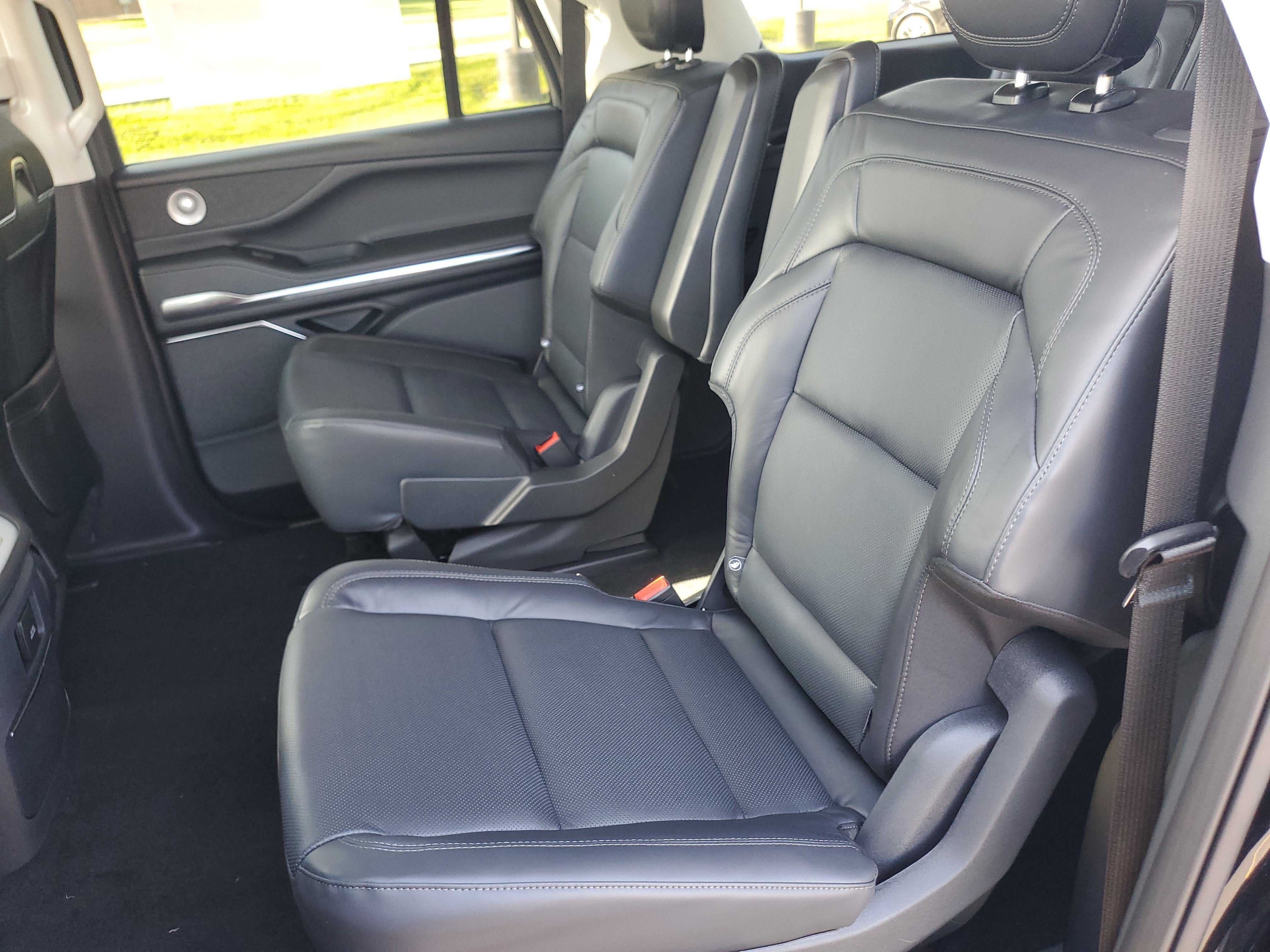 2027 Lincoln Navigator L Reserve