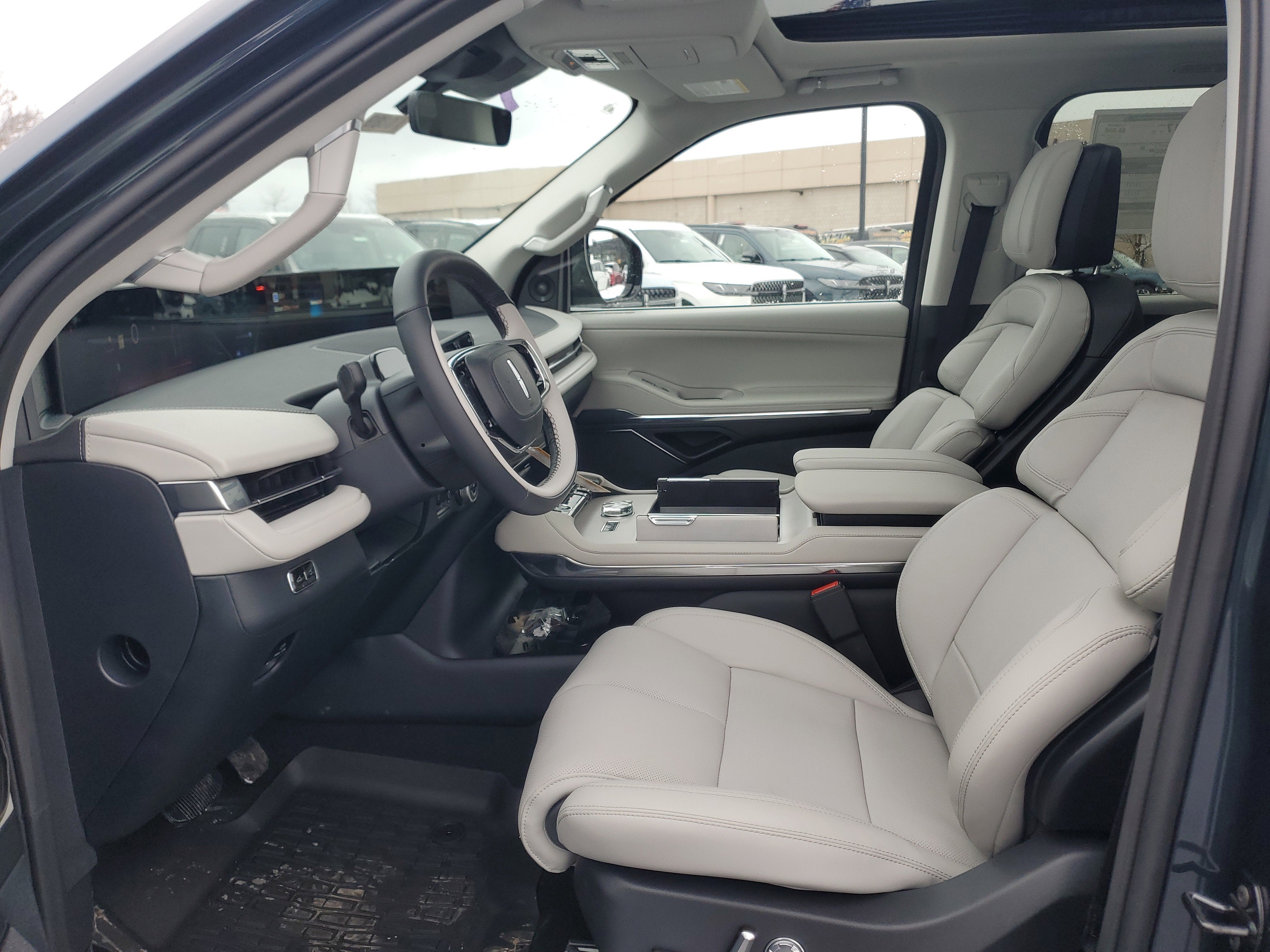 2026 Lincoln Navigator L Reserve