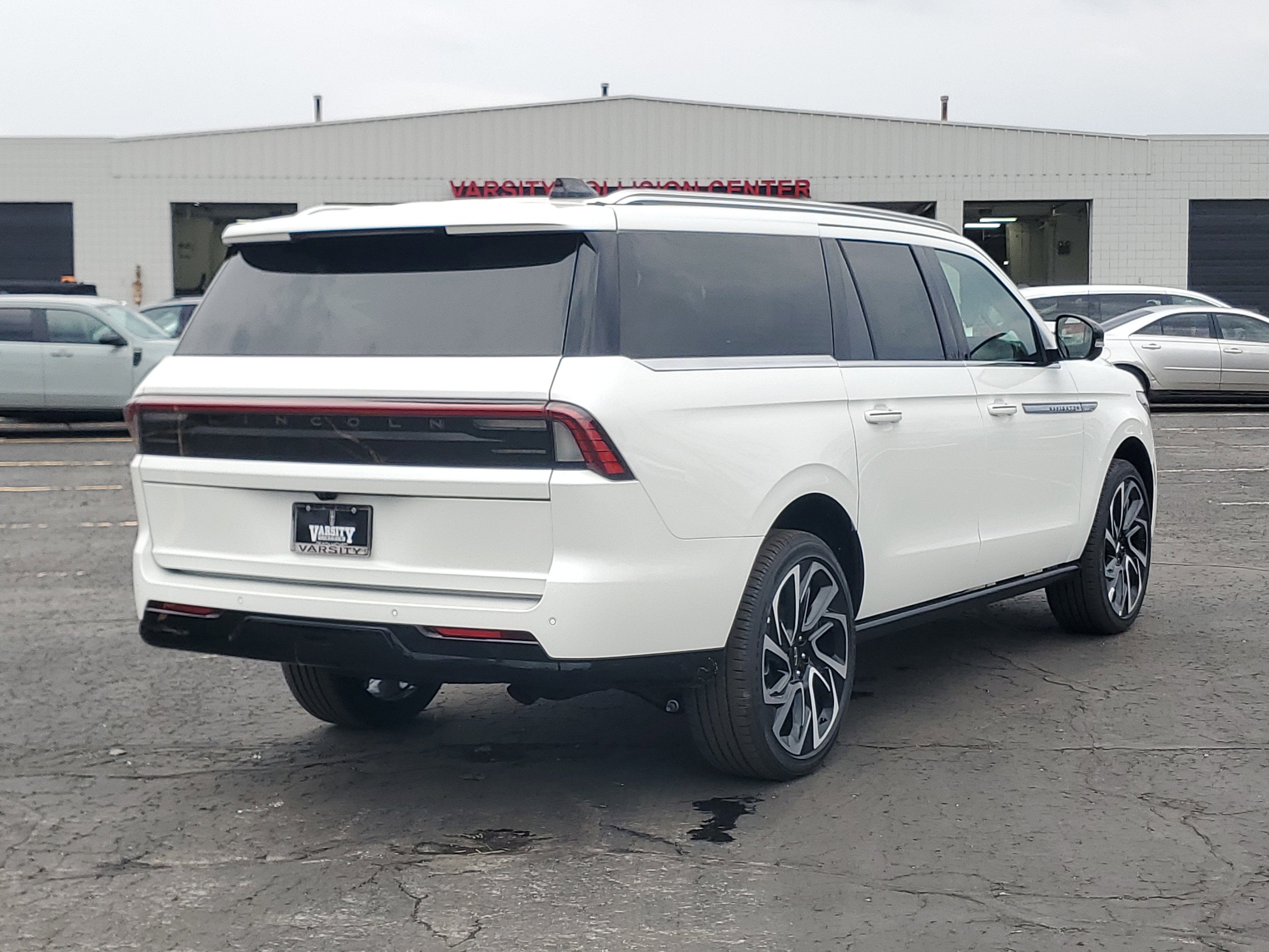 2026 Lincoln Navigator L Reserve