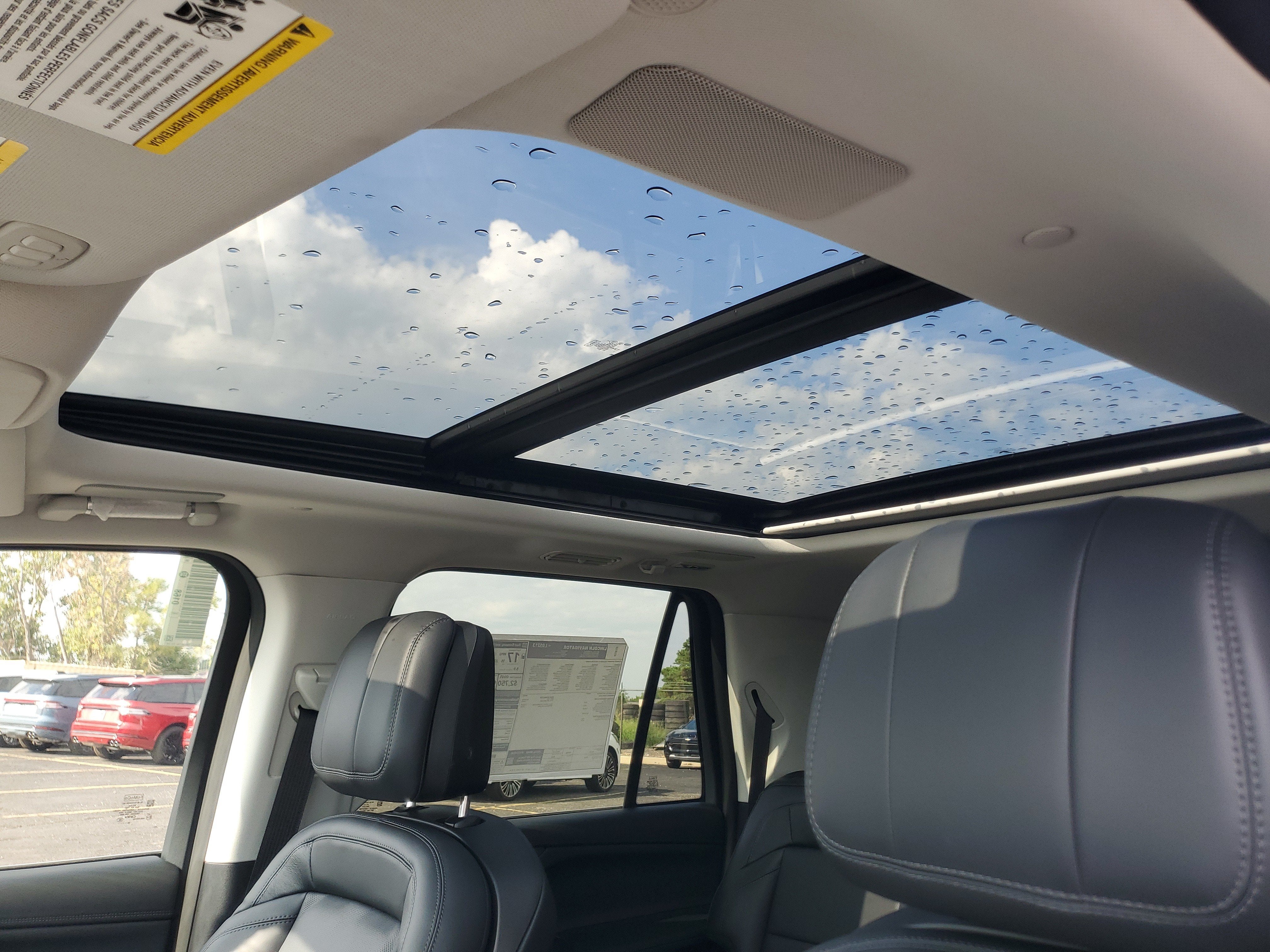 2027 Lincoln Navigator L Reserve