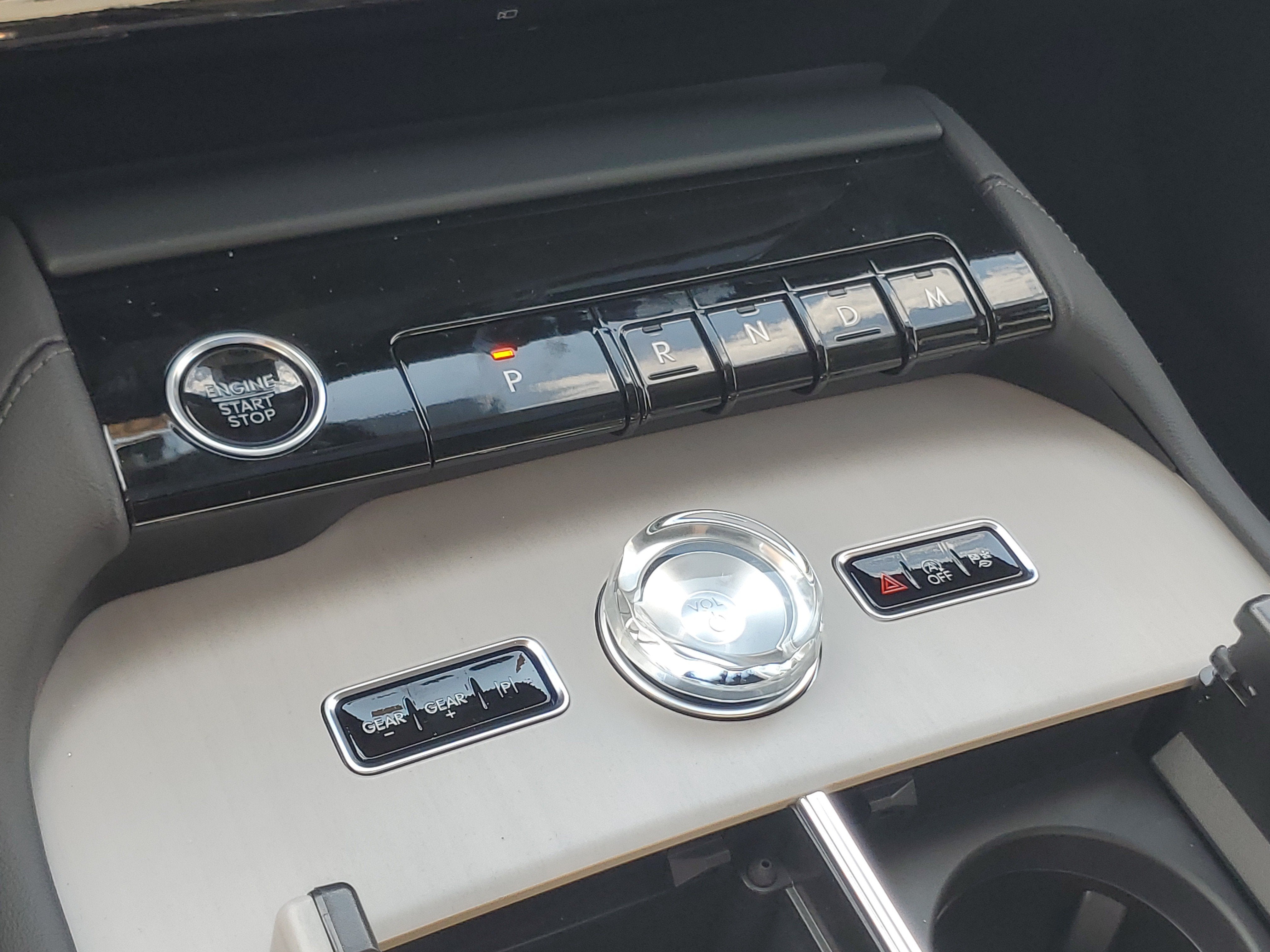 2027 Lincoln Navigator L Reserve