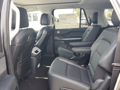 2027 Lincoln Navigator L Reserve