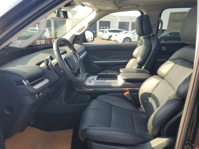 2026 Lincoln Navigator L Reserve
