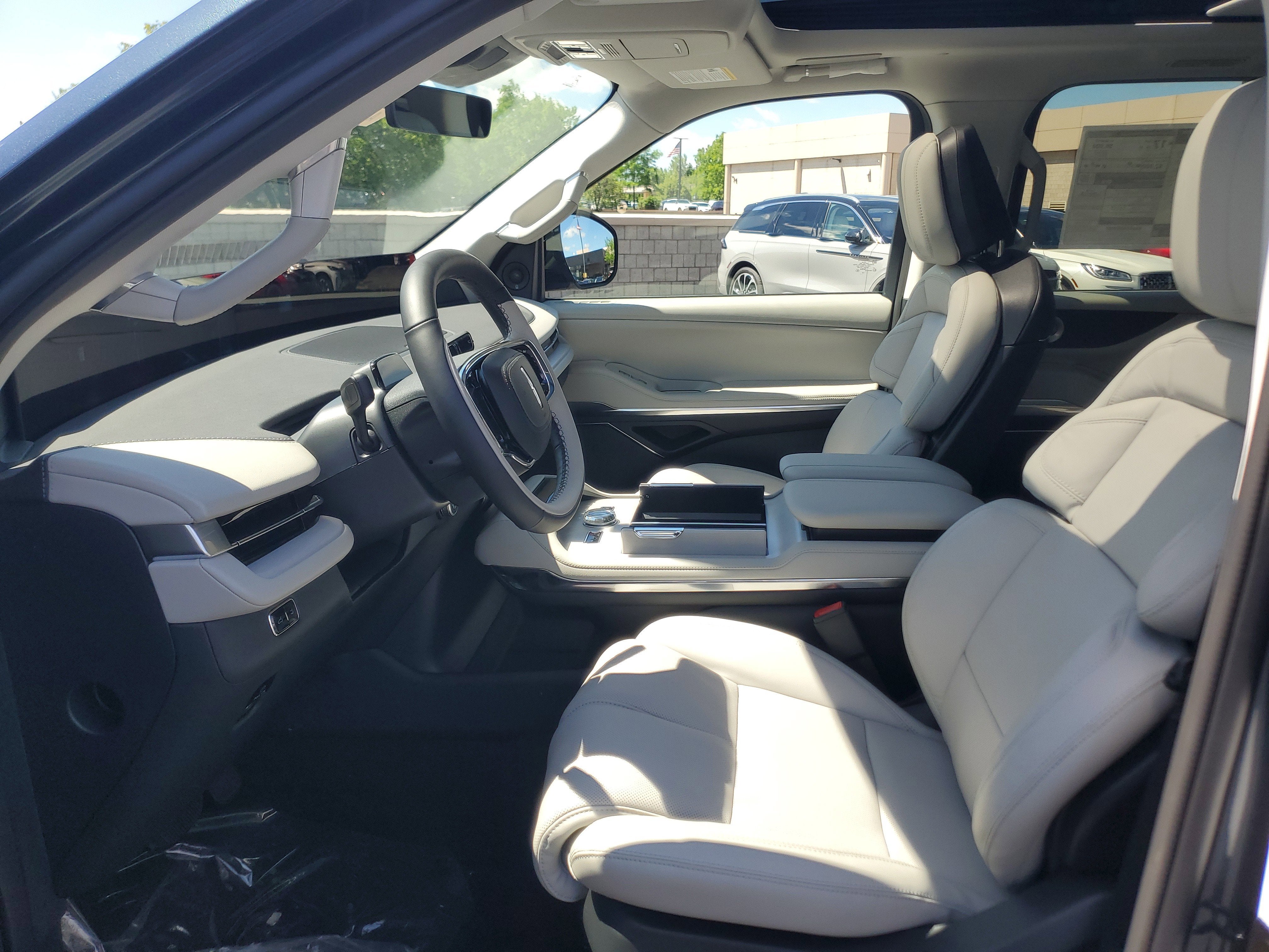 2026 Lincoln Navigator L Reserve