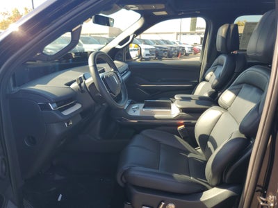 2027 Lincoln Navigator L Reserve
