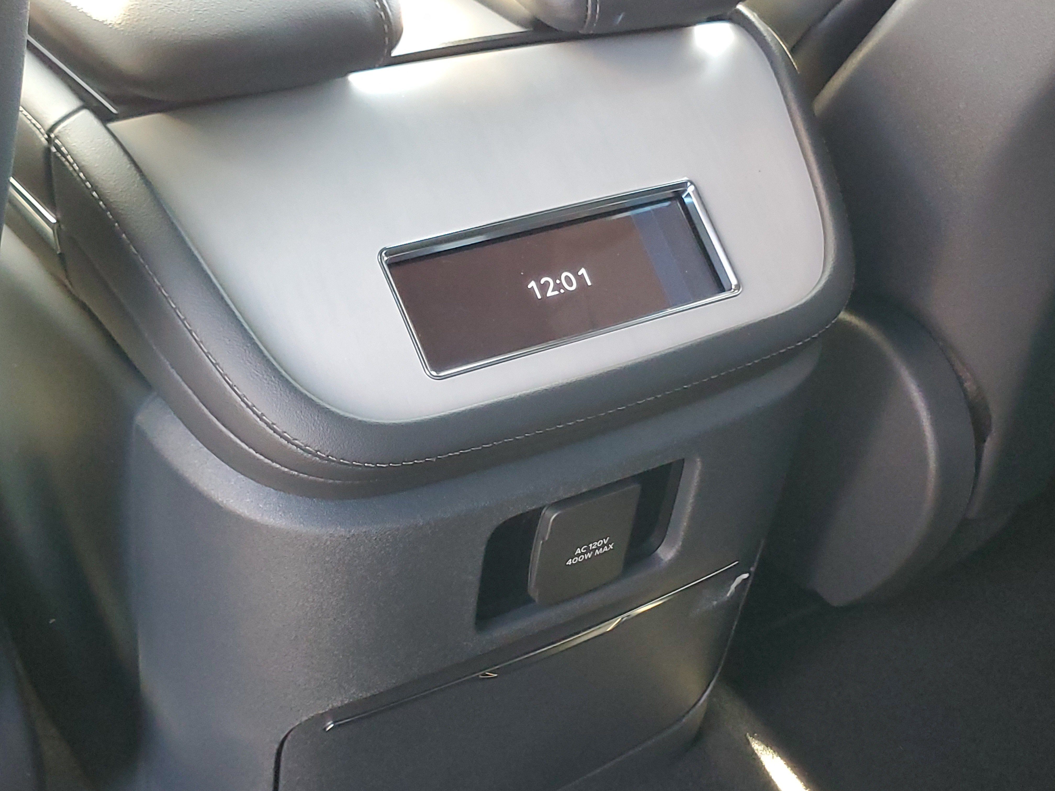 2027 Lincoln Navigator L Reserve