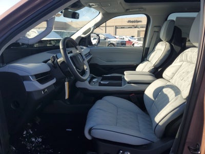 2025 Lincoln Navigator L Black Label