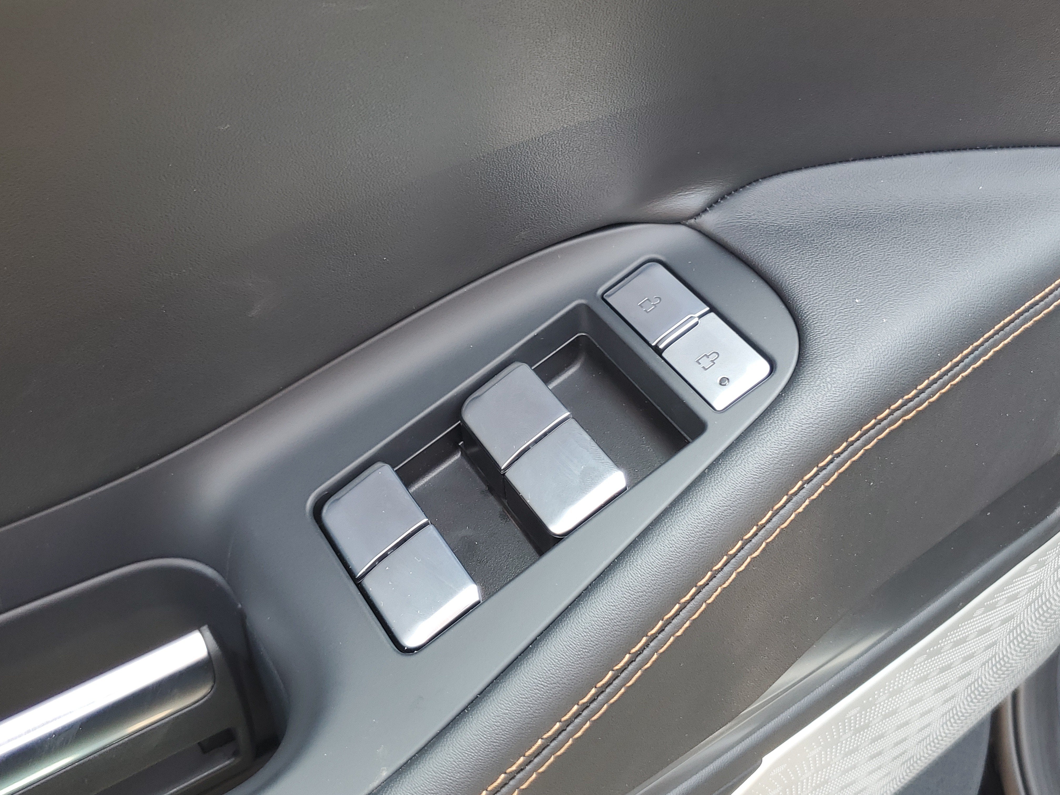 2027 Lincoln Navigator L Black Label