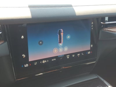 2027 Lincoln Navigator L Black Label