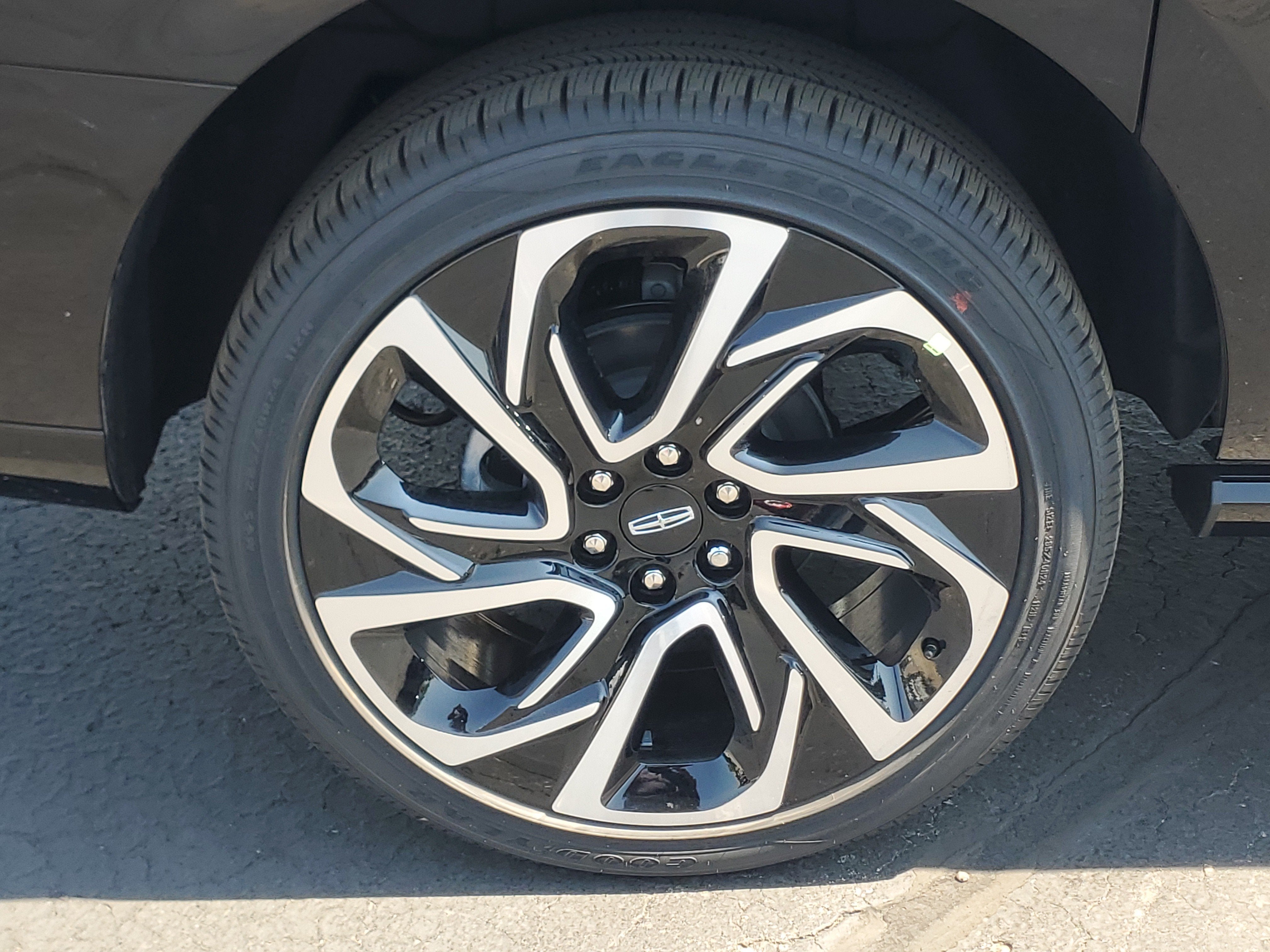 2027 Lincoln Navigator L Black Label