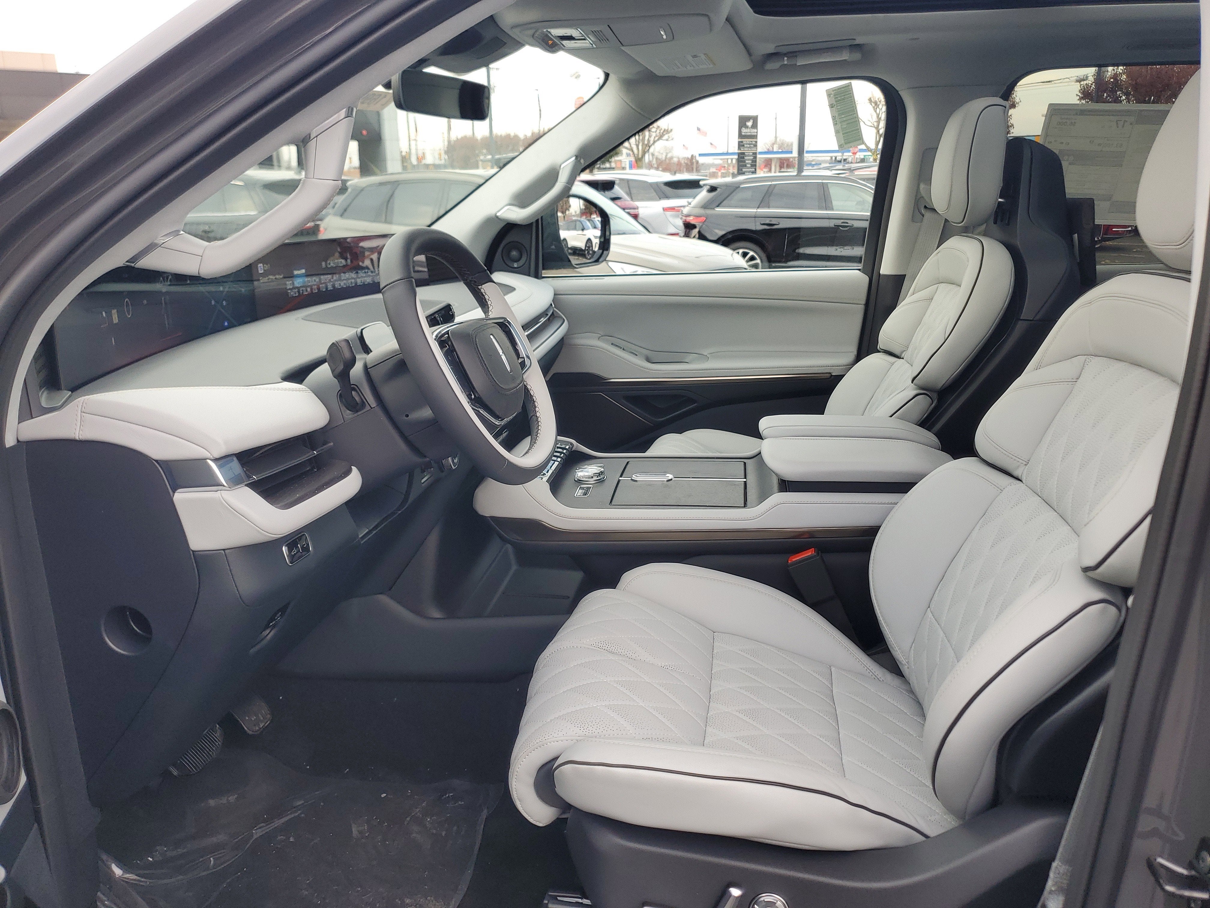 2025 Lincoln Navigator L Black Label