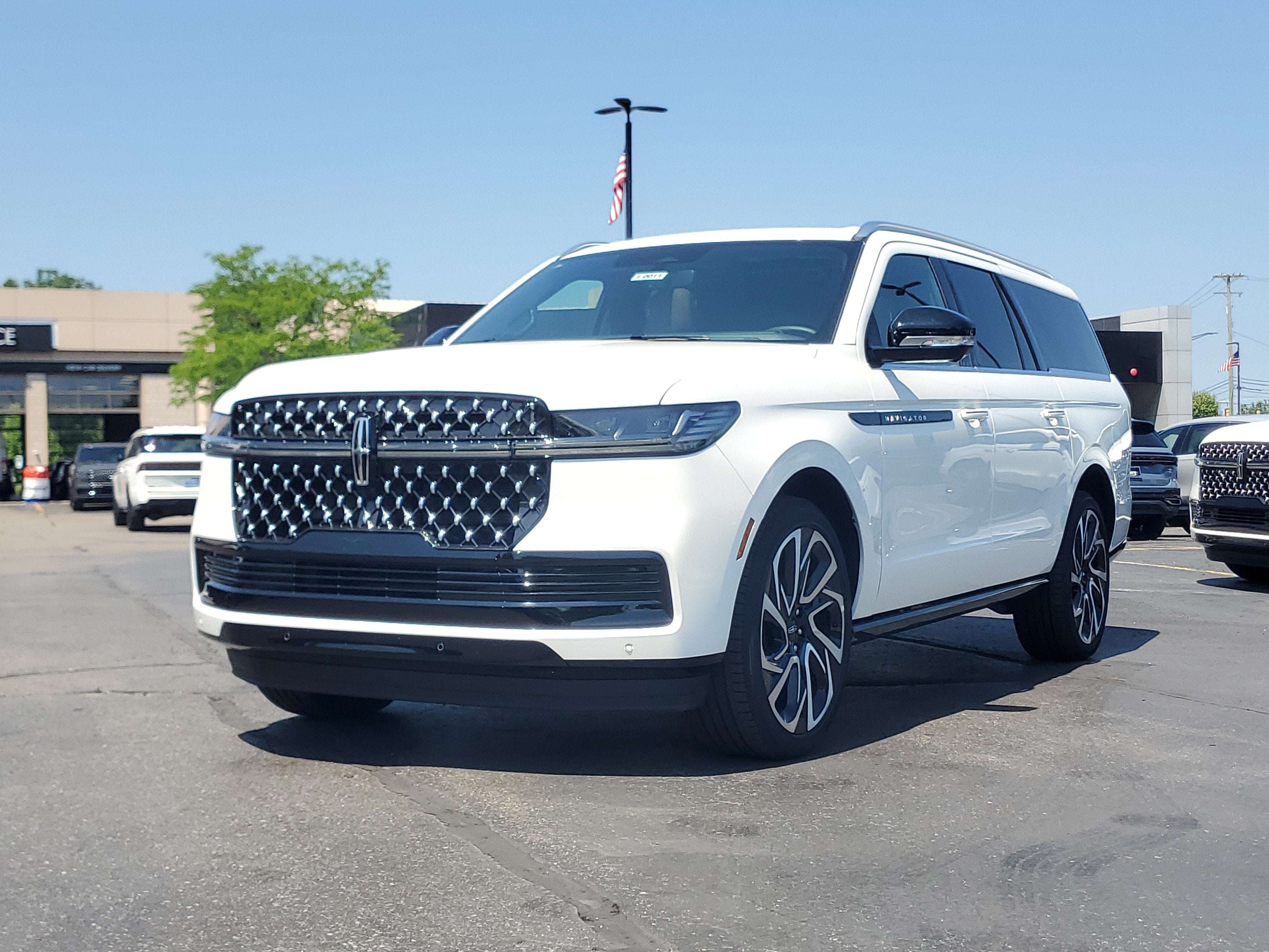 2027 Lincoln Navigator L Black Label