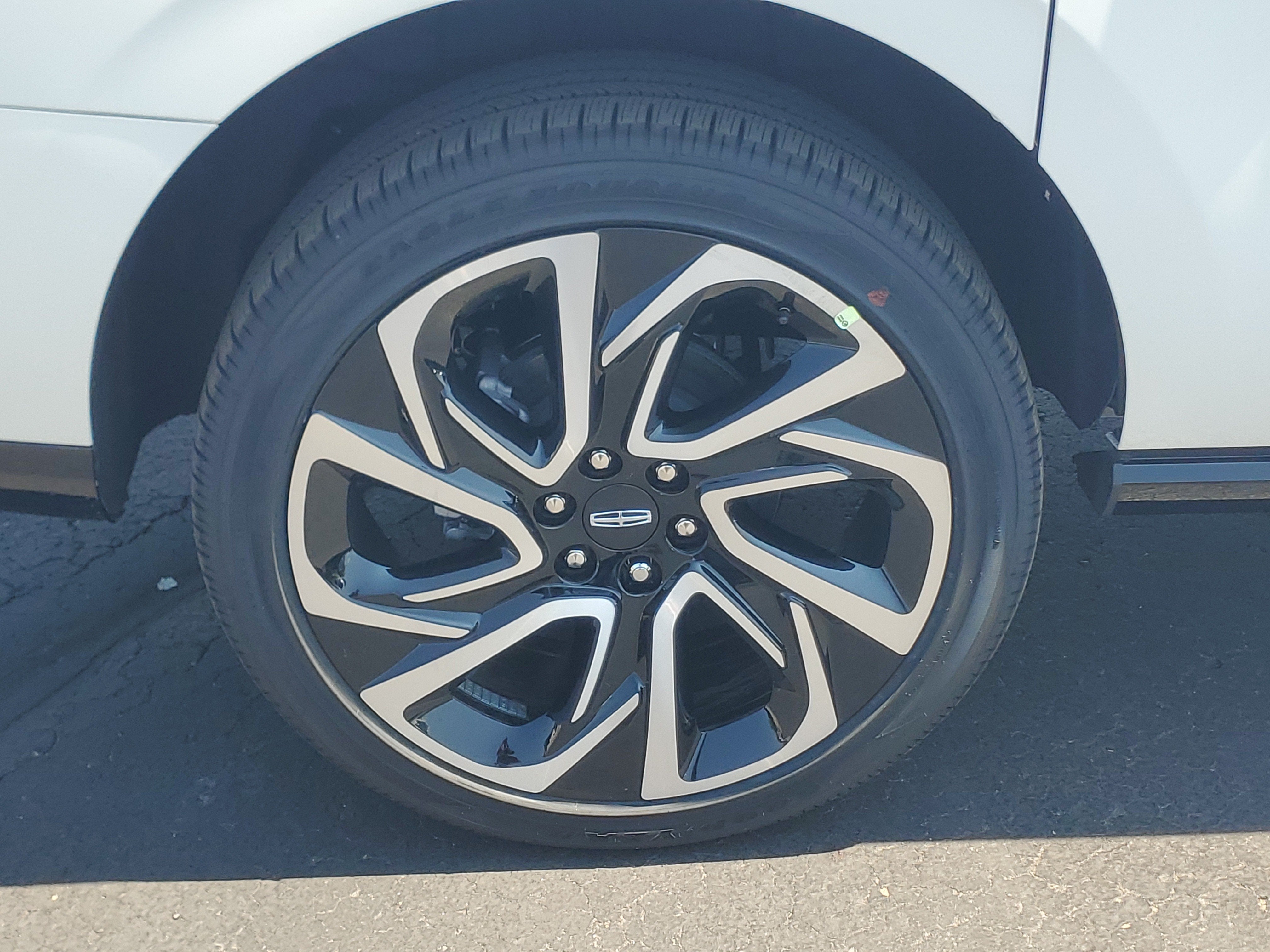 2027 Lincoln Navigator L Black Label