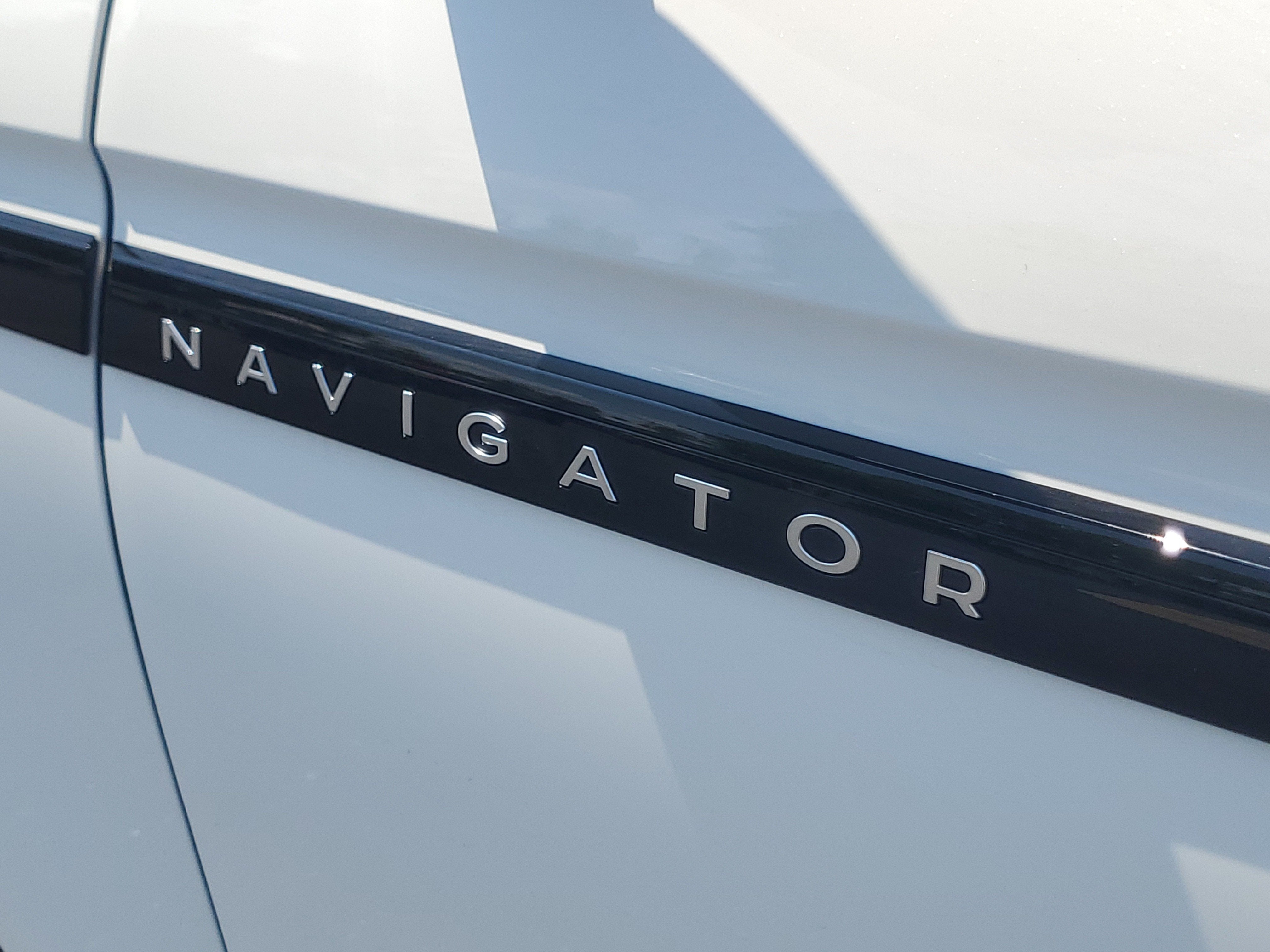 2027 Lincoln Navigator L Black Label
