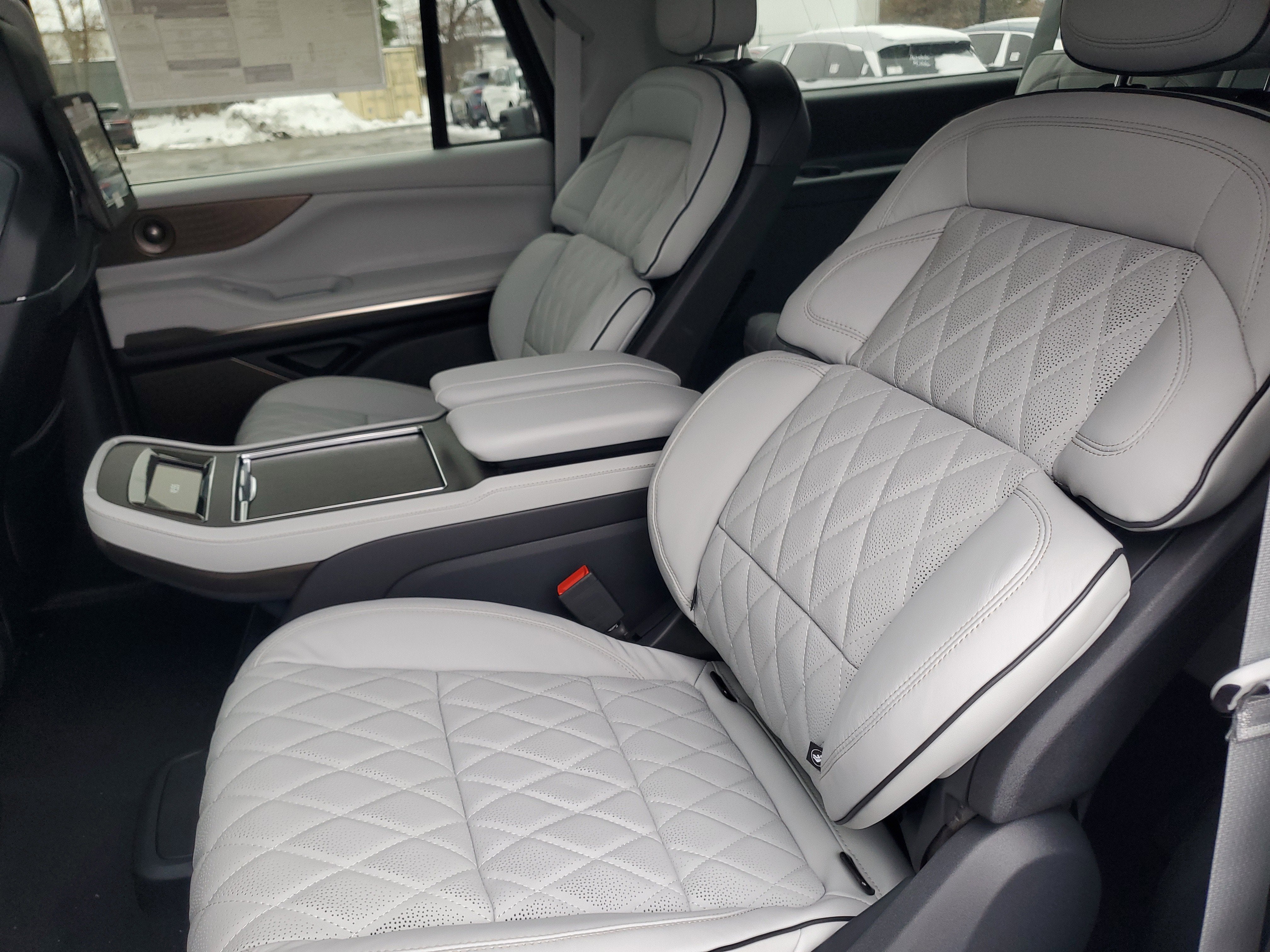 2025 Lincoln Navigator L Black Label