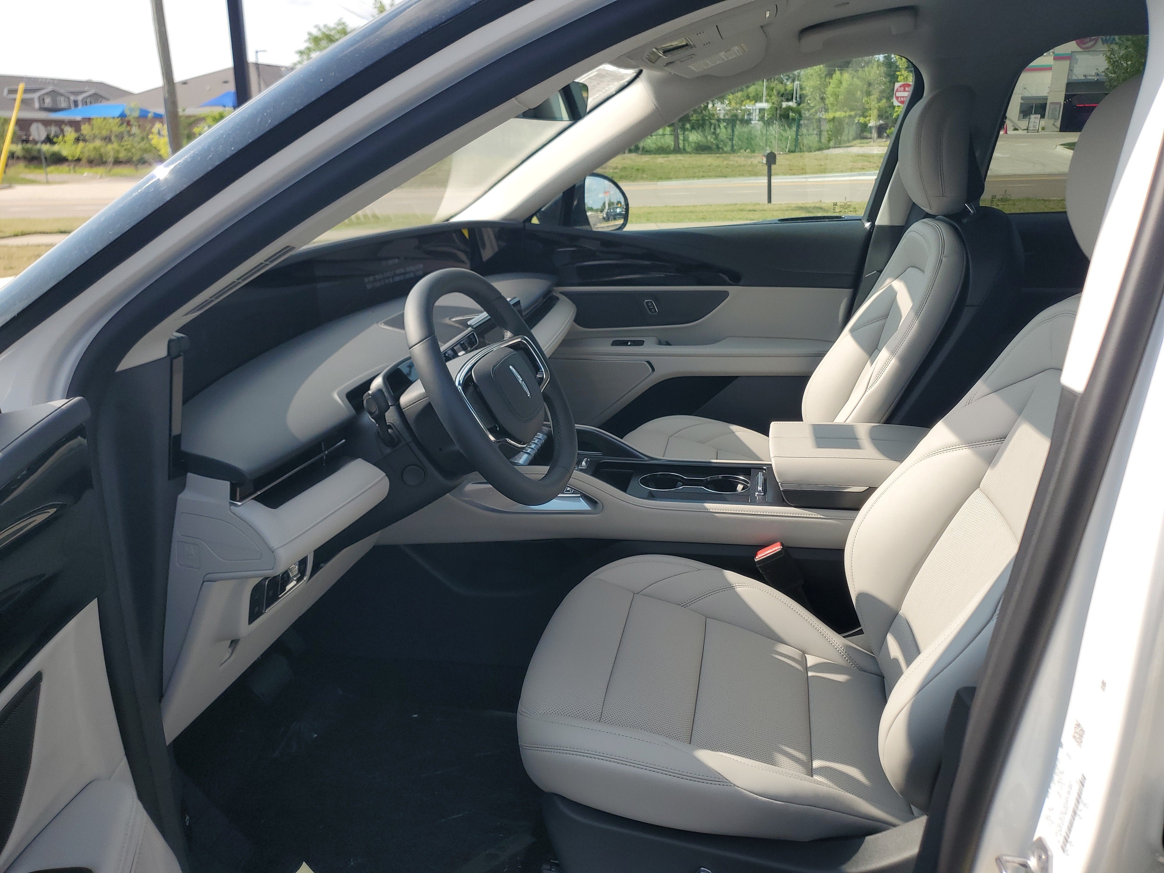 2026 Lincoln Nautilus Premiere Hybrid