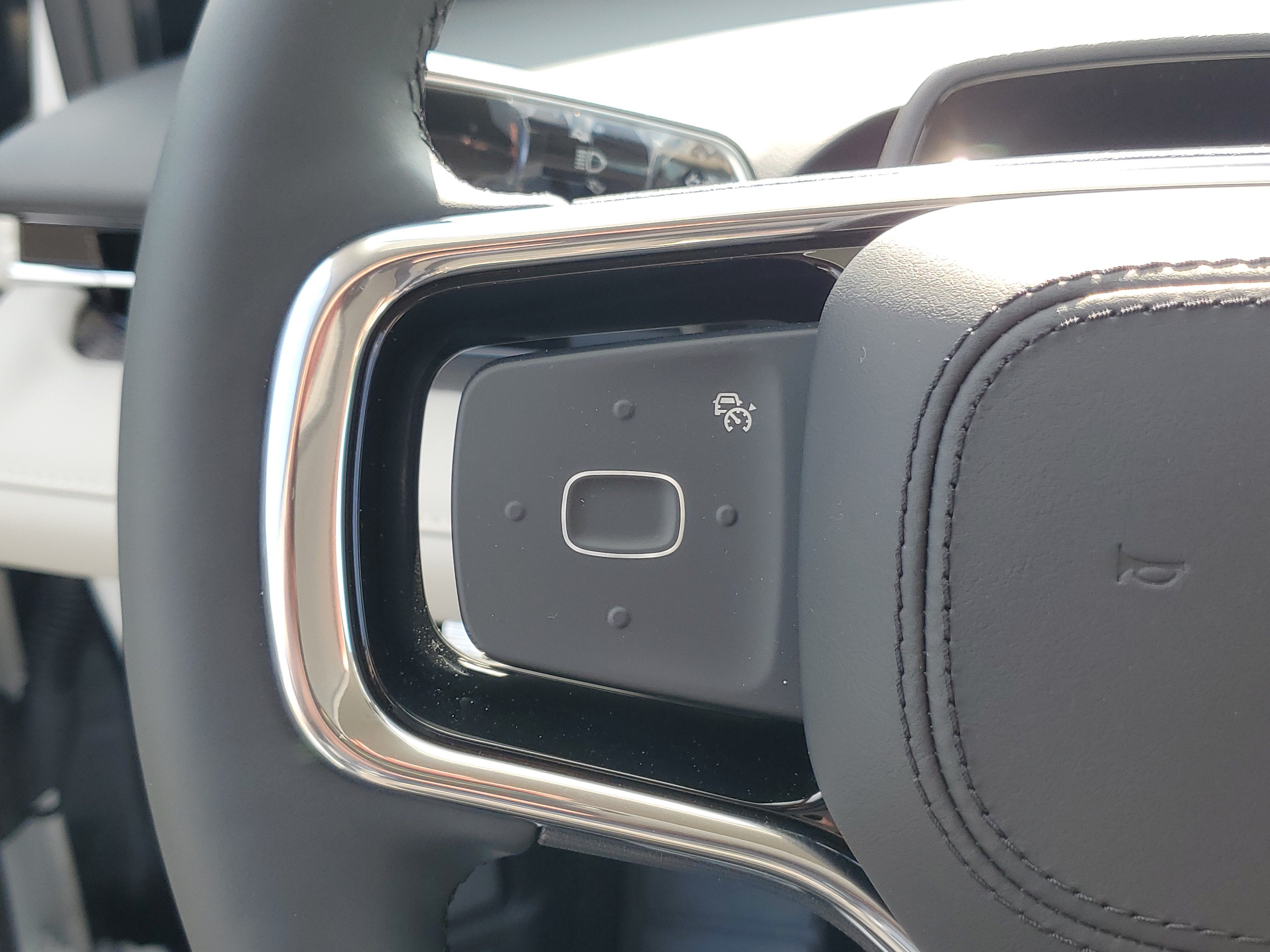 2026 Lincoln Nautilus Premiere Hybrid