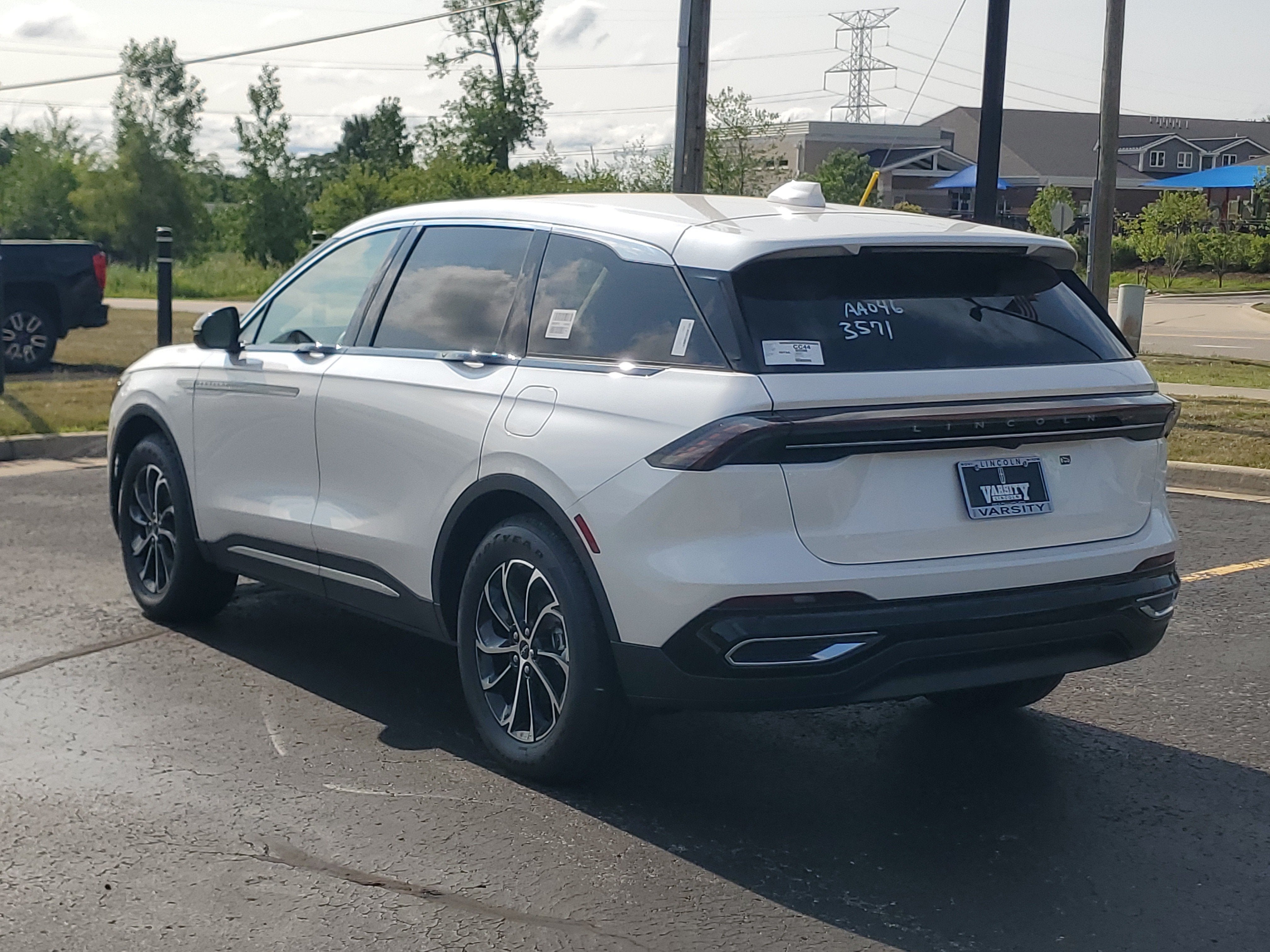 2026 Lincoln Nautilus Premiere Hybrid