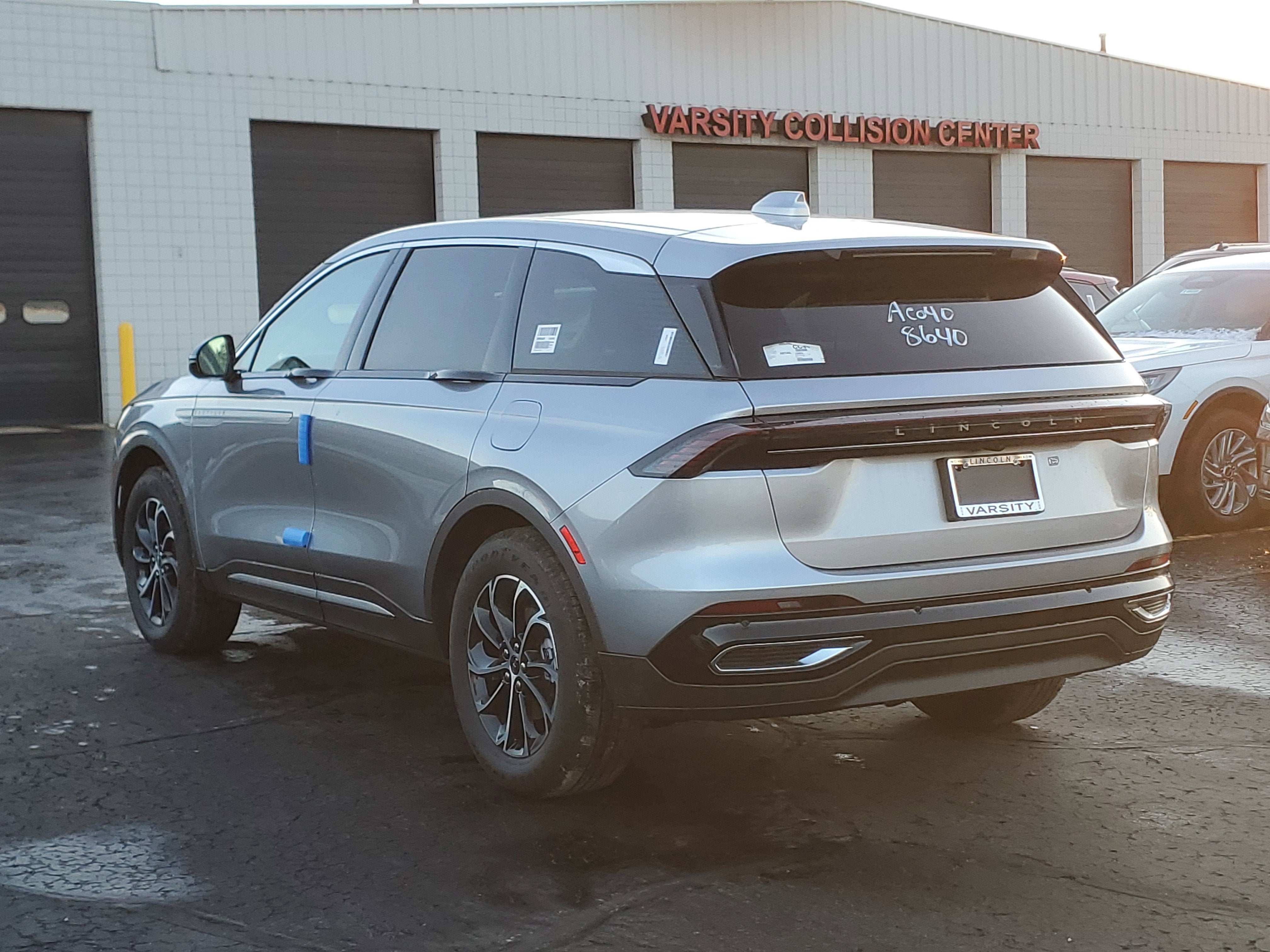 2026 Lincoln Nautilus Premiere Hybrid