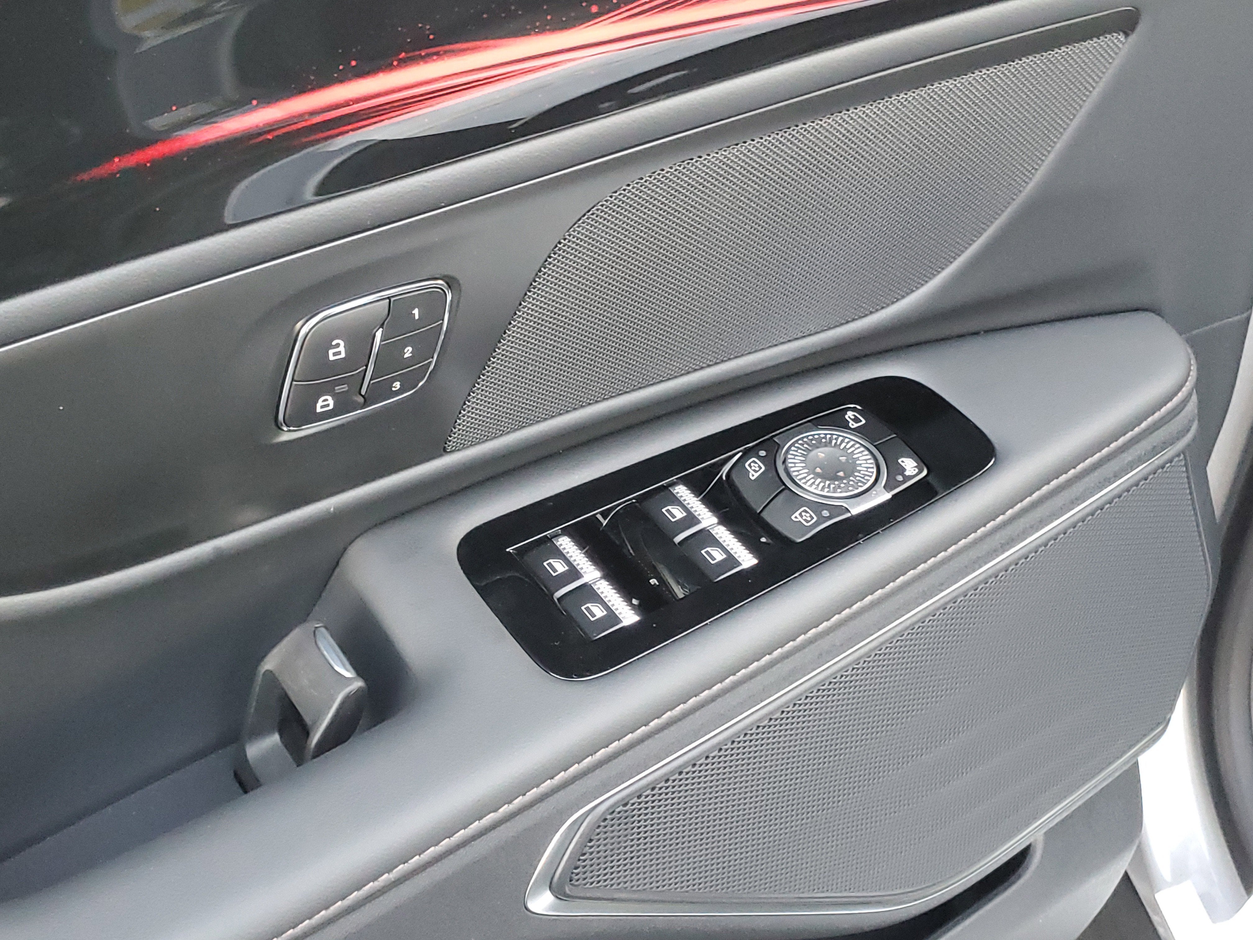 2026 Lincoln Nautilus Premiere Hybrid