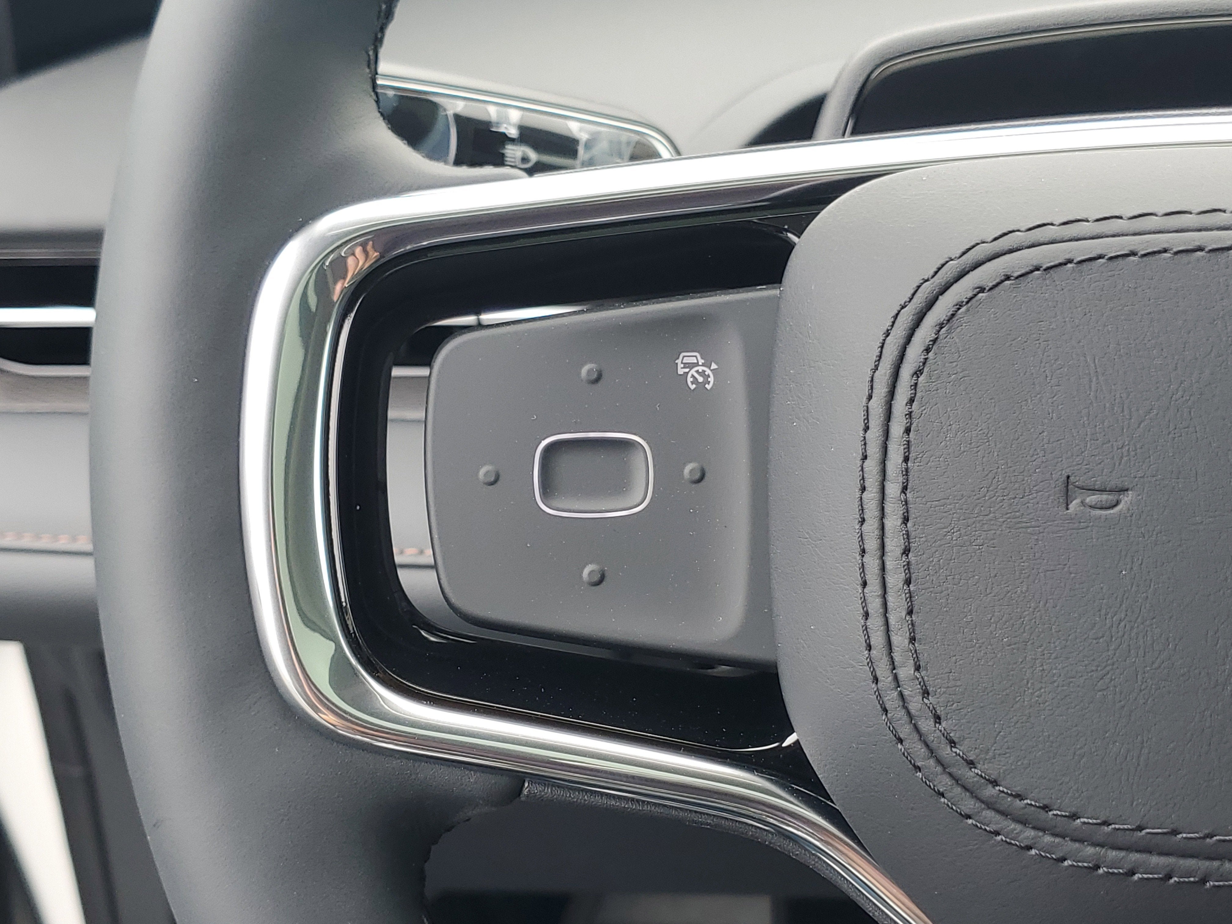 2026 Lincoln Nautilus Premiere Hybrid