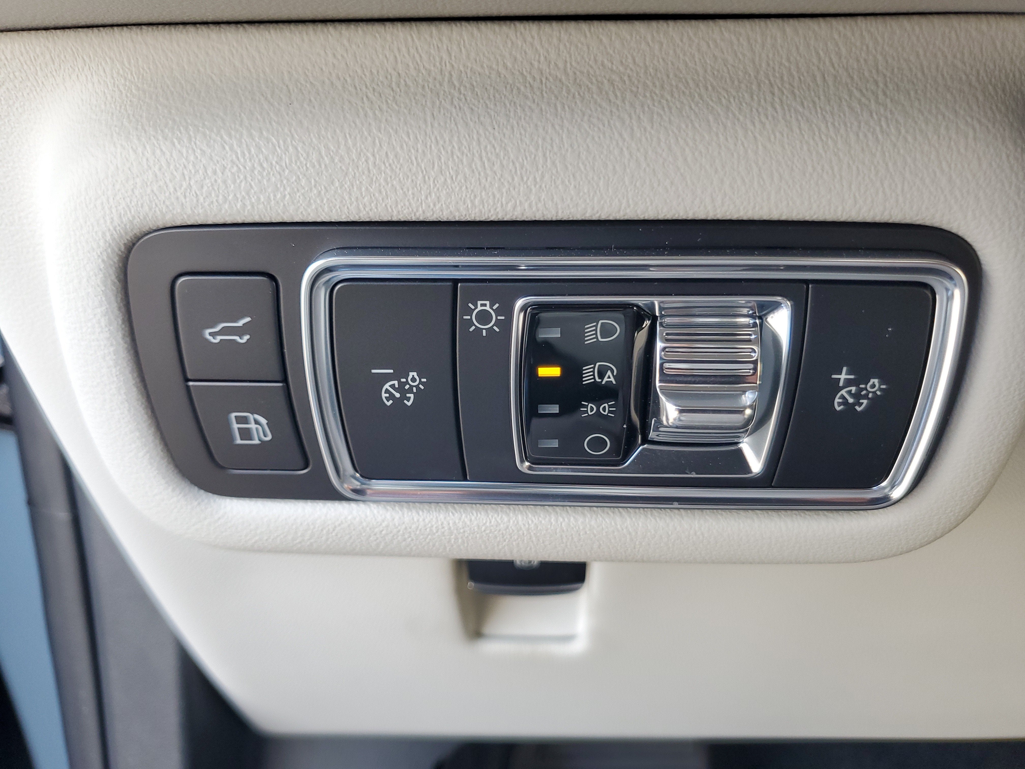 2026 Lincoln Nautilus Premiere Hybrid