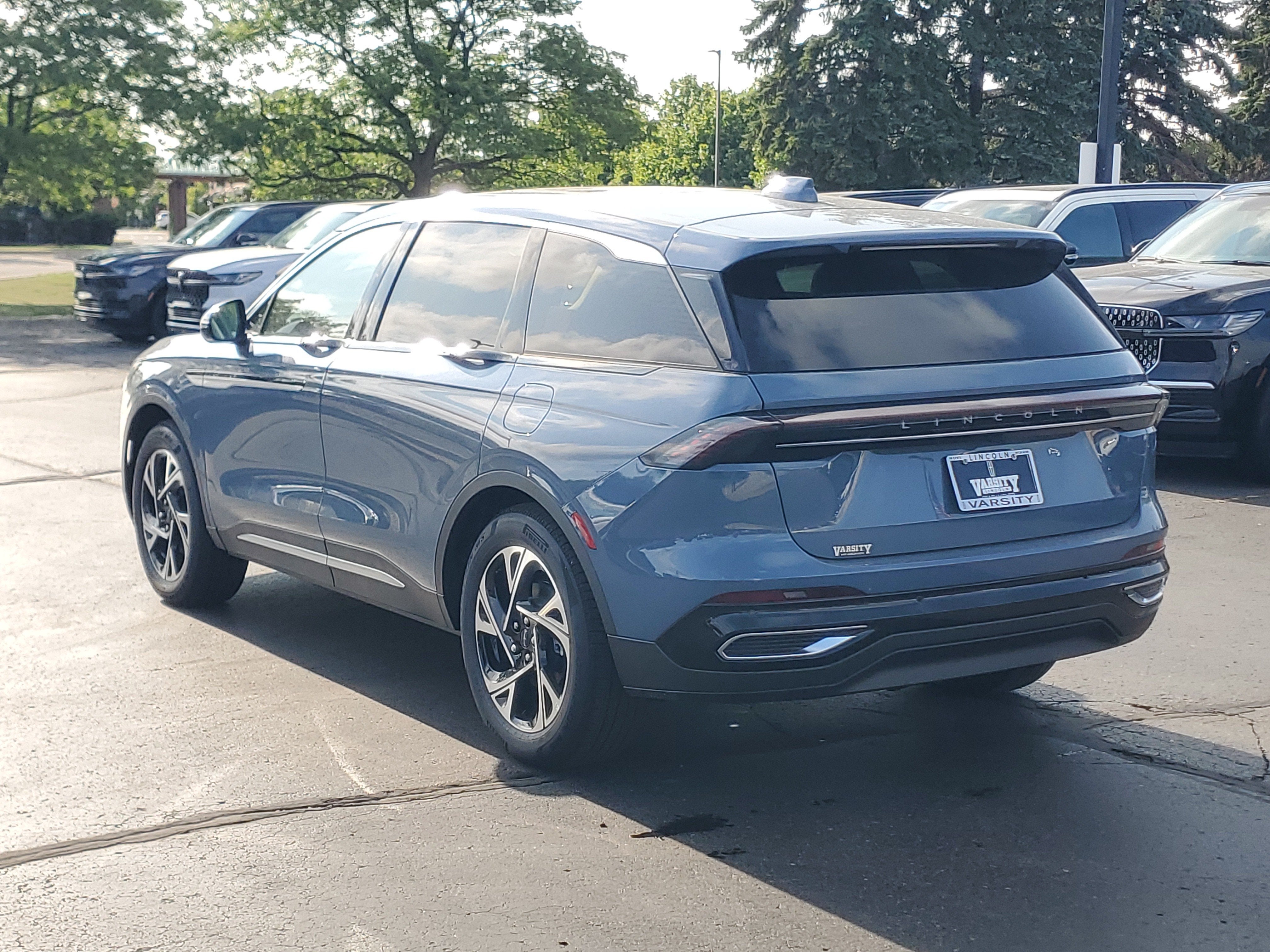 2026 Lincoln Nautilus Premiere Hybrid