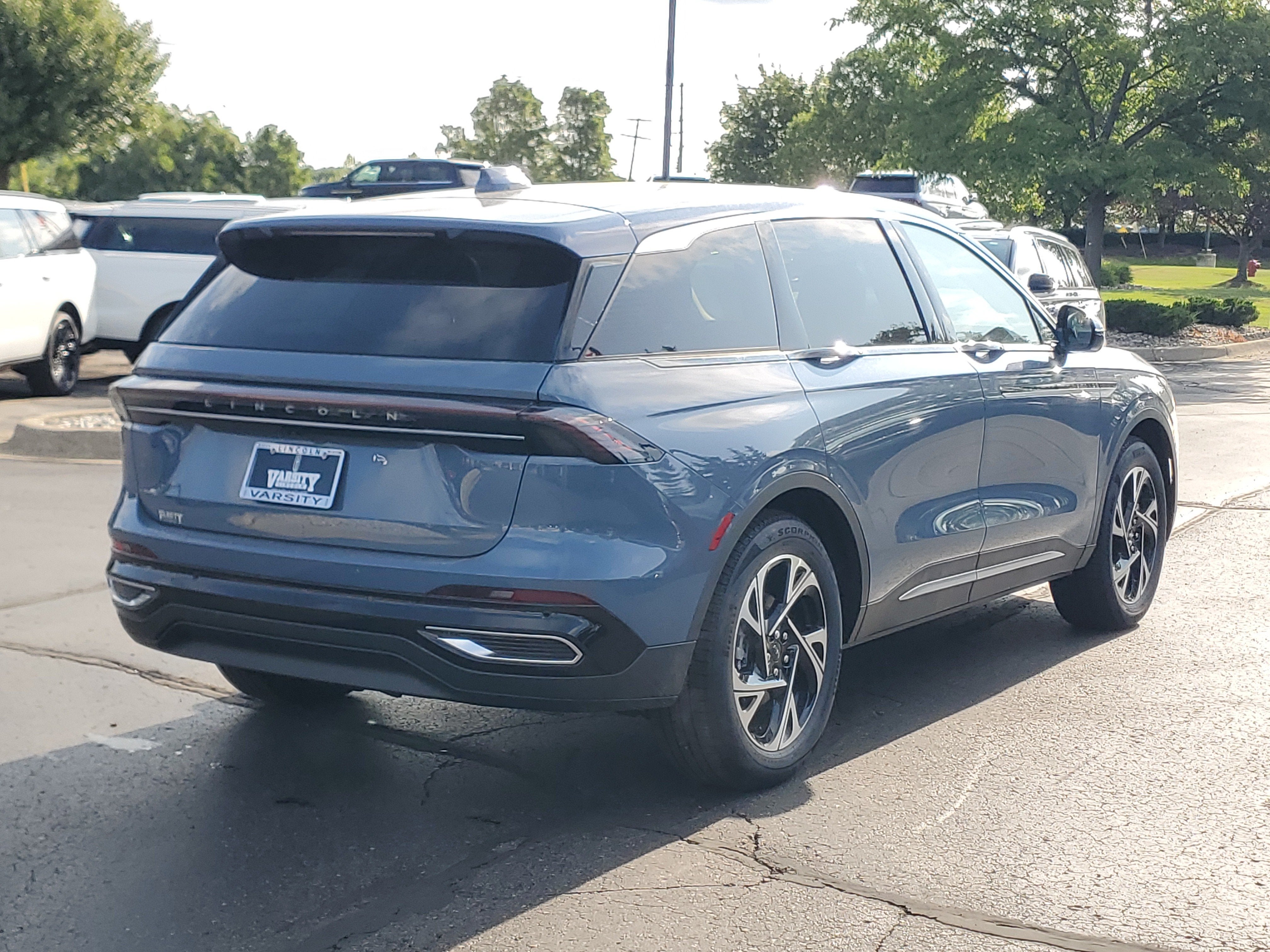 2026 Lincoln Nautilus Premiere Hybrid
