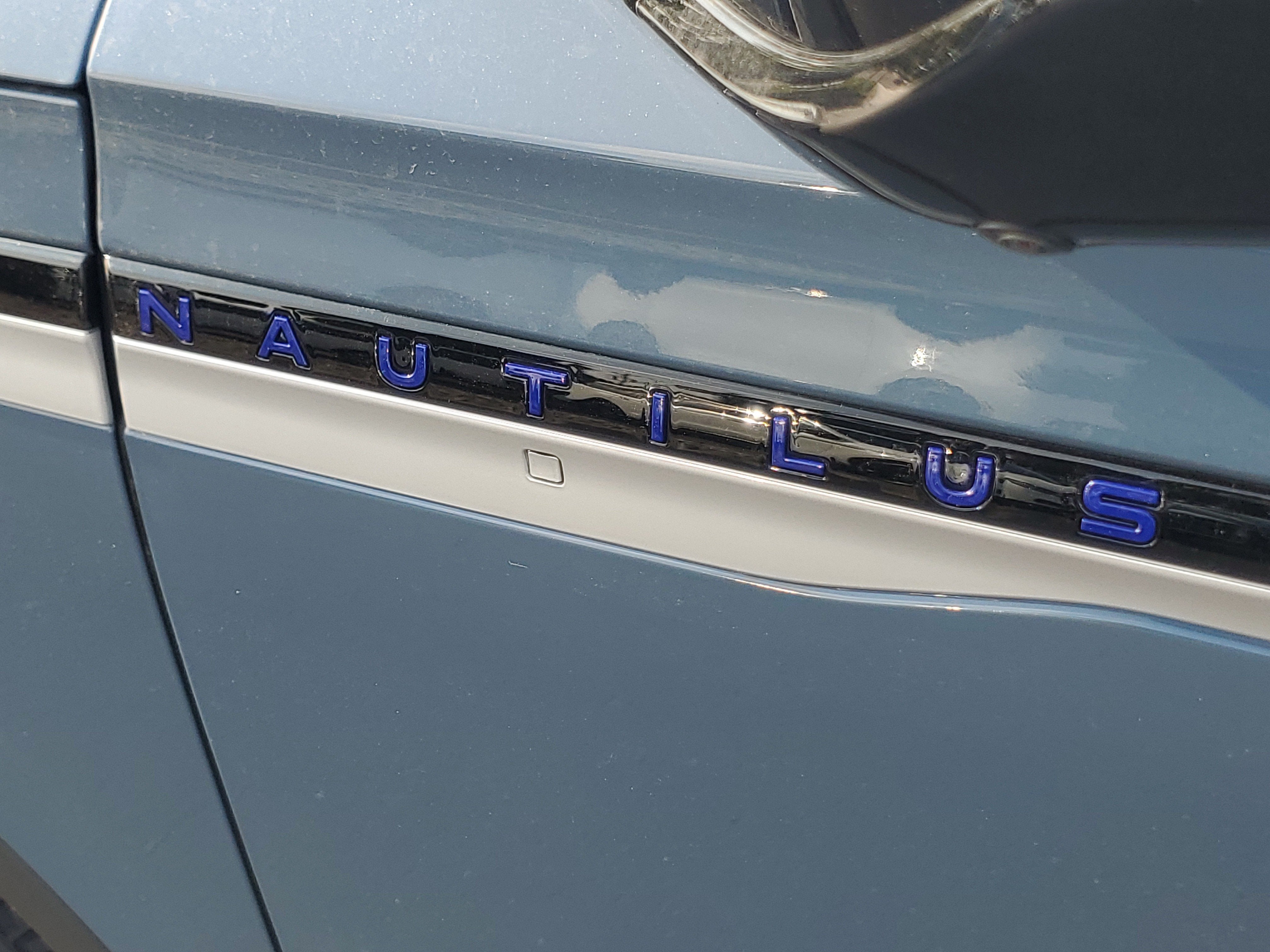 2026 Lincoln Nautilus Premiere Hybrid