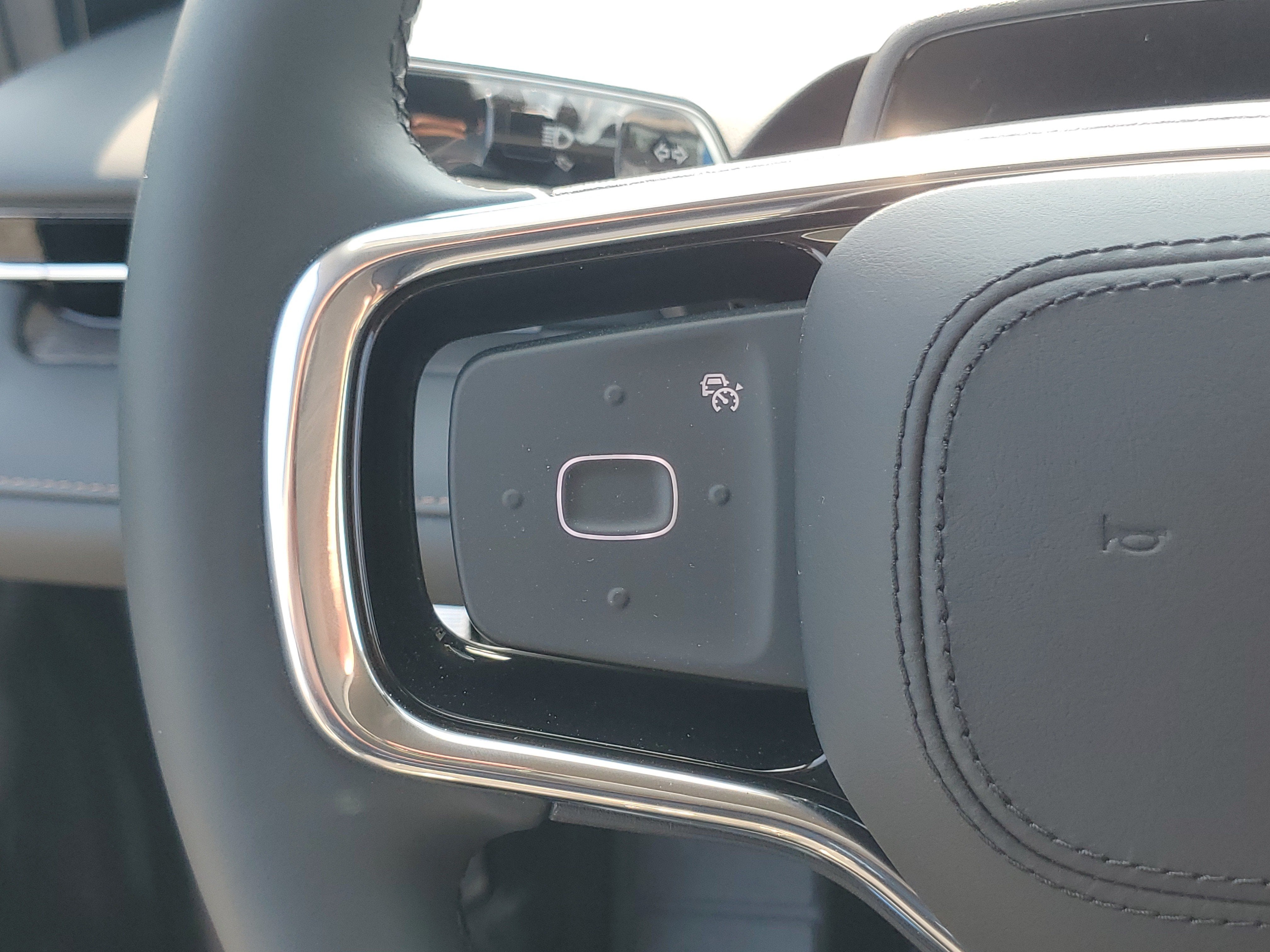 2026 Lincoln Nautilus Premiere Hybrid